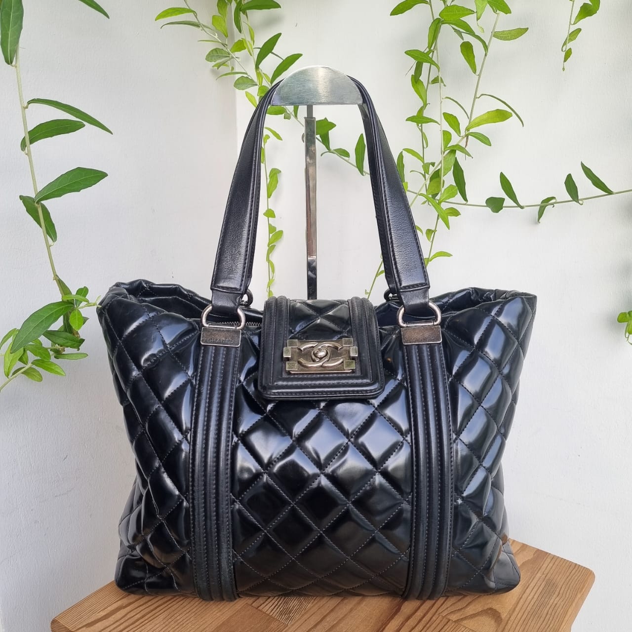 Chanel Boy Shopping Tote Patent Black #16 Size 33x12x25
