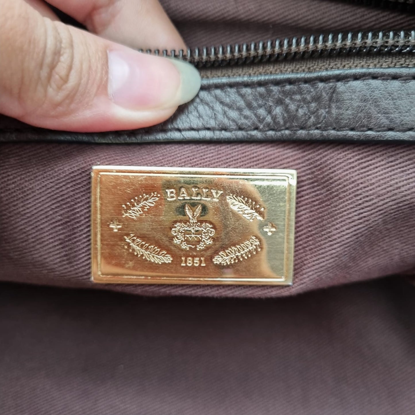 Bally Canvas Shoulder Bag Multicolor Size 35x11x27