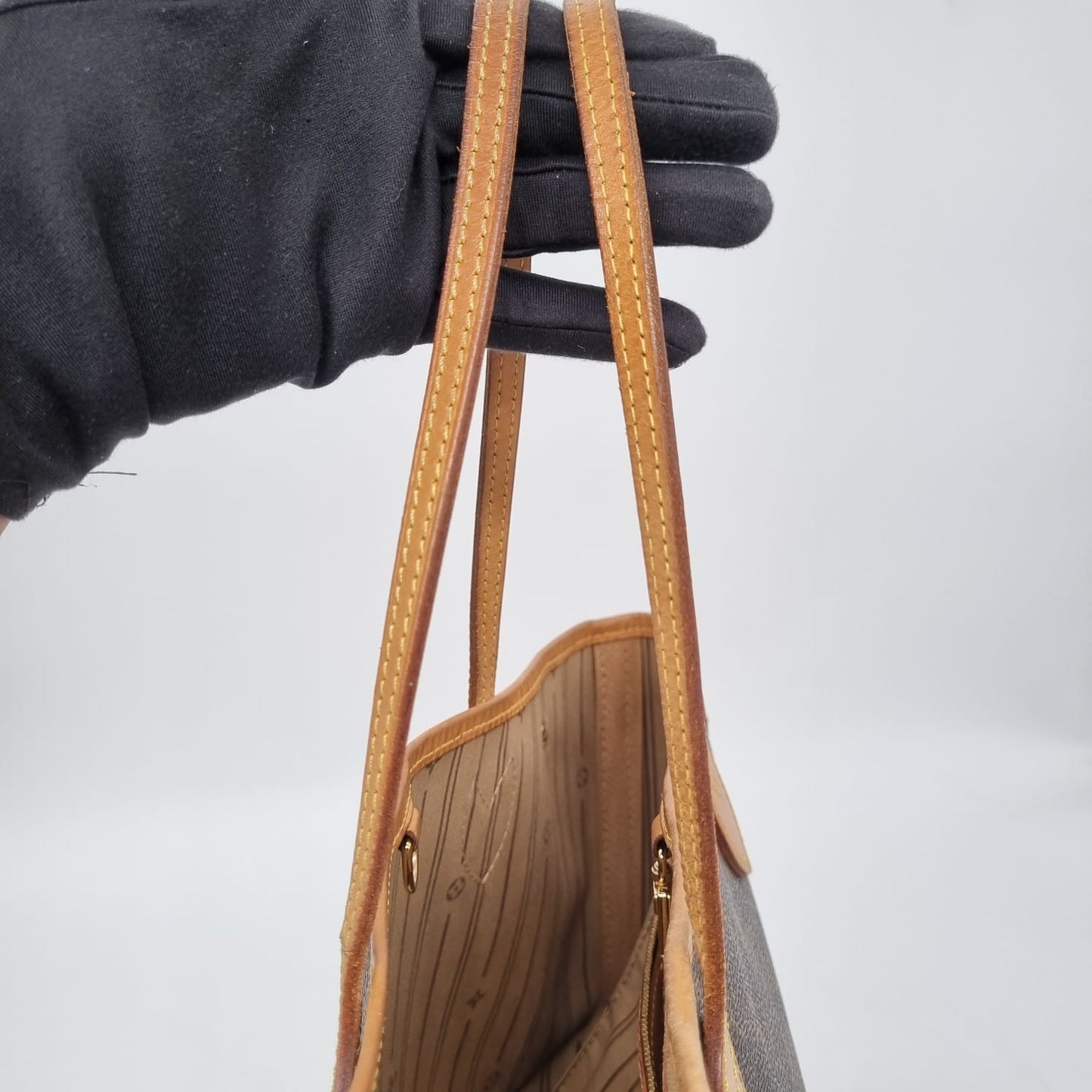 Louis Vuitton Neverfull PM Monogram 2007 Size 29x13x22