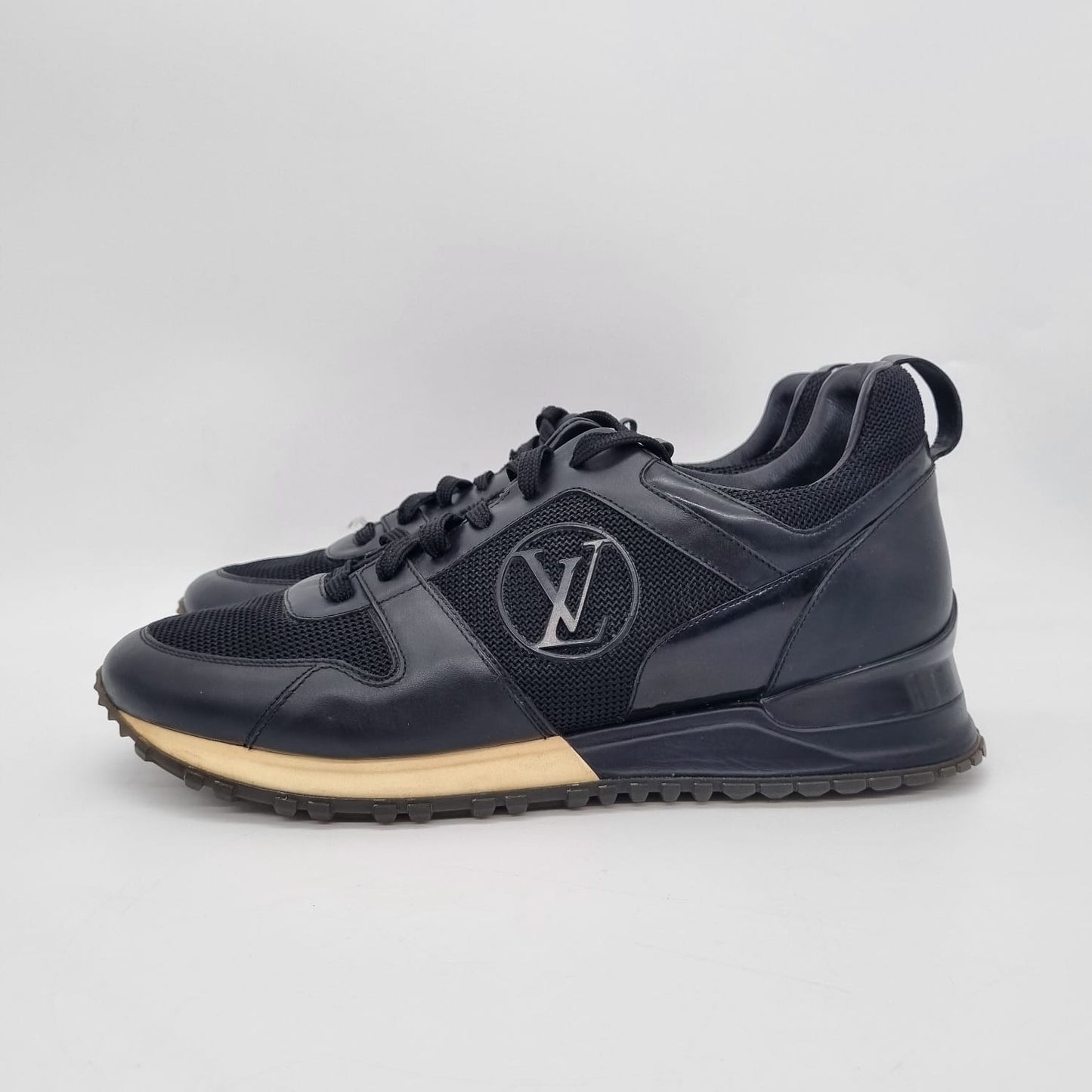 Louis Vuitton Runaway Sneakers Black Size 40/27,5