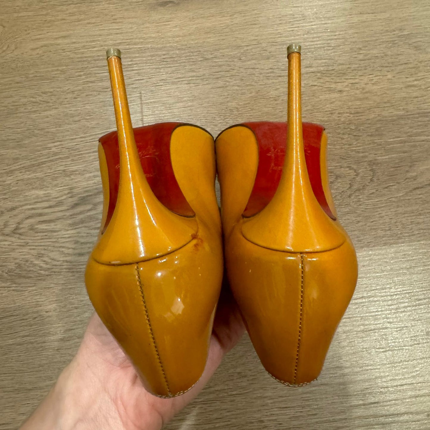 Christian Louboutin Heels Patent Mustrad Size 34,5/23