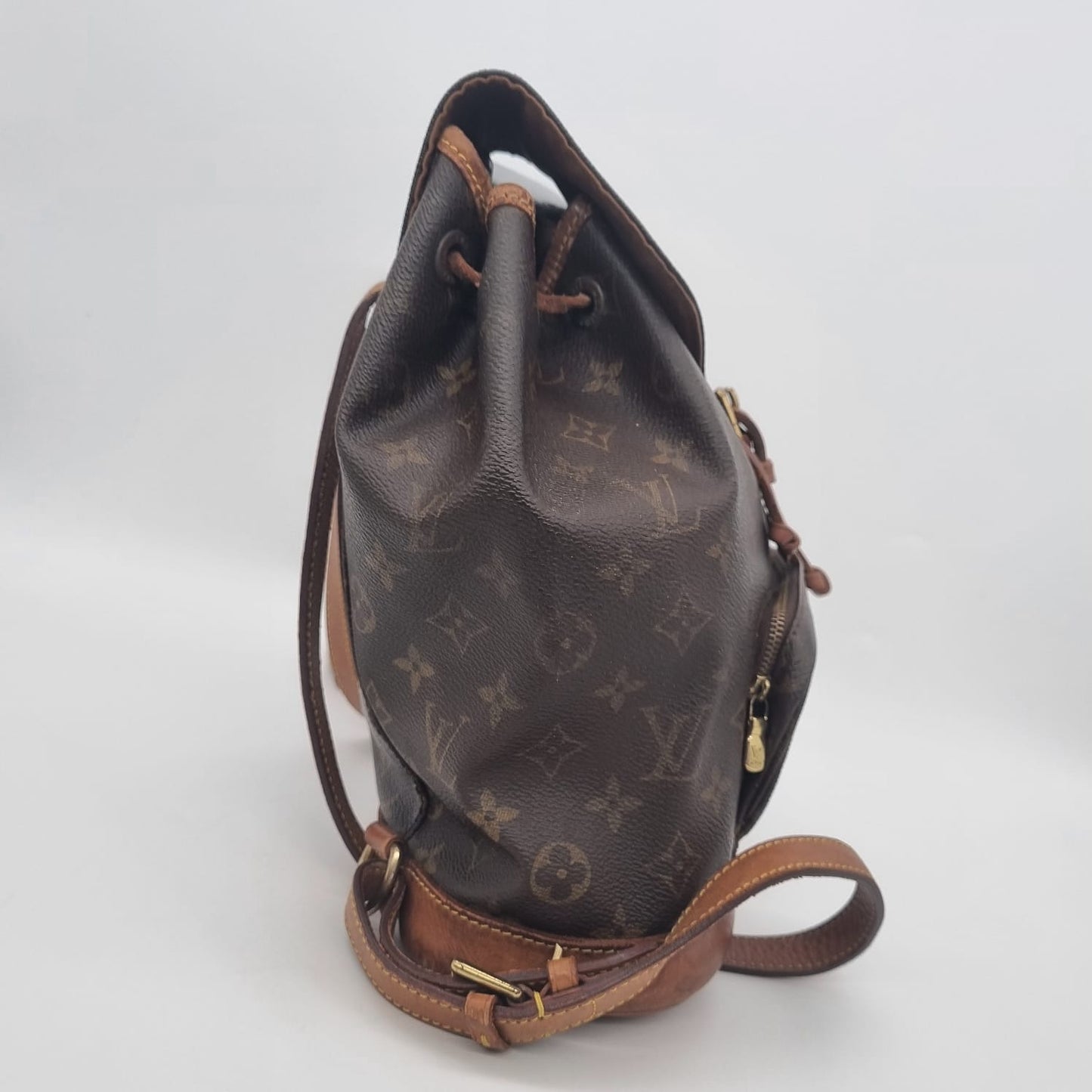 Louis Vuitton Montsouris MM Backpack Monogram 97 Size 24x12x26