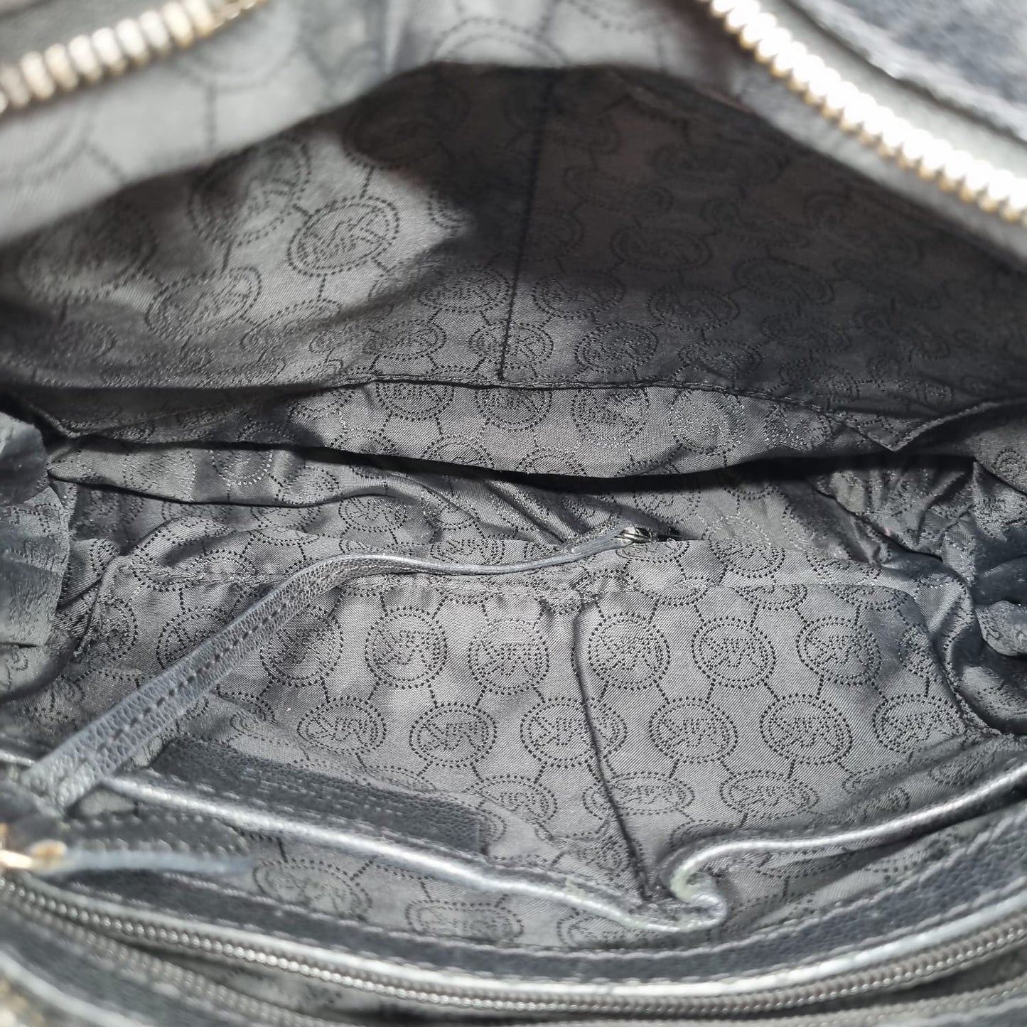 Michael Kors Handbag Black Size 30x11x25