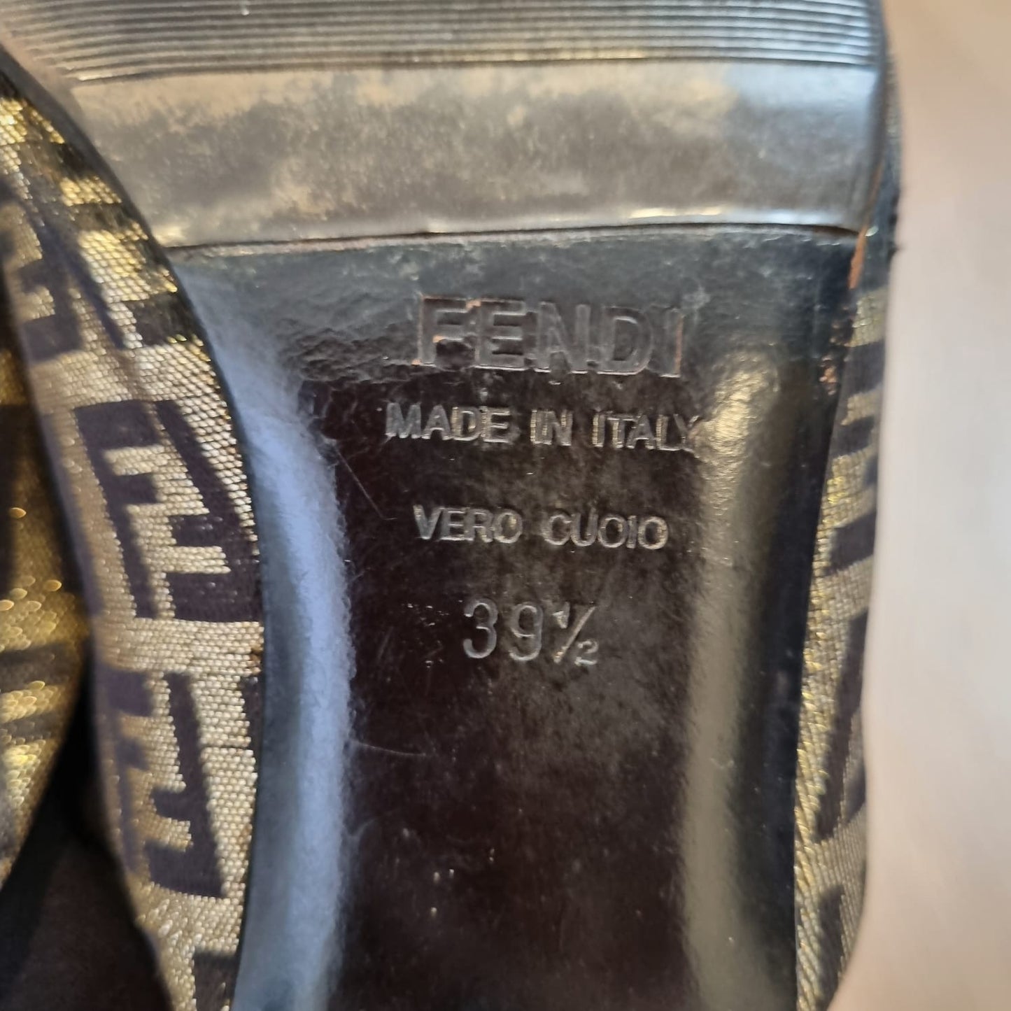 Fendi FF Vintage Kitten Heels Size 39,5/28cm (dari ujung)