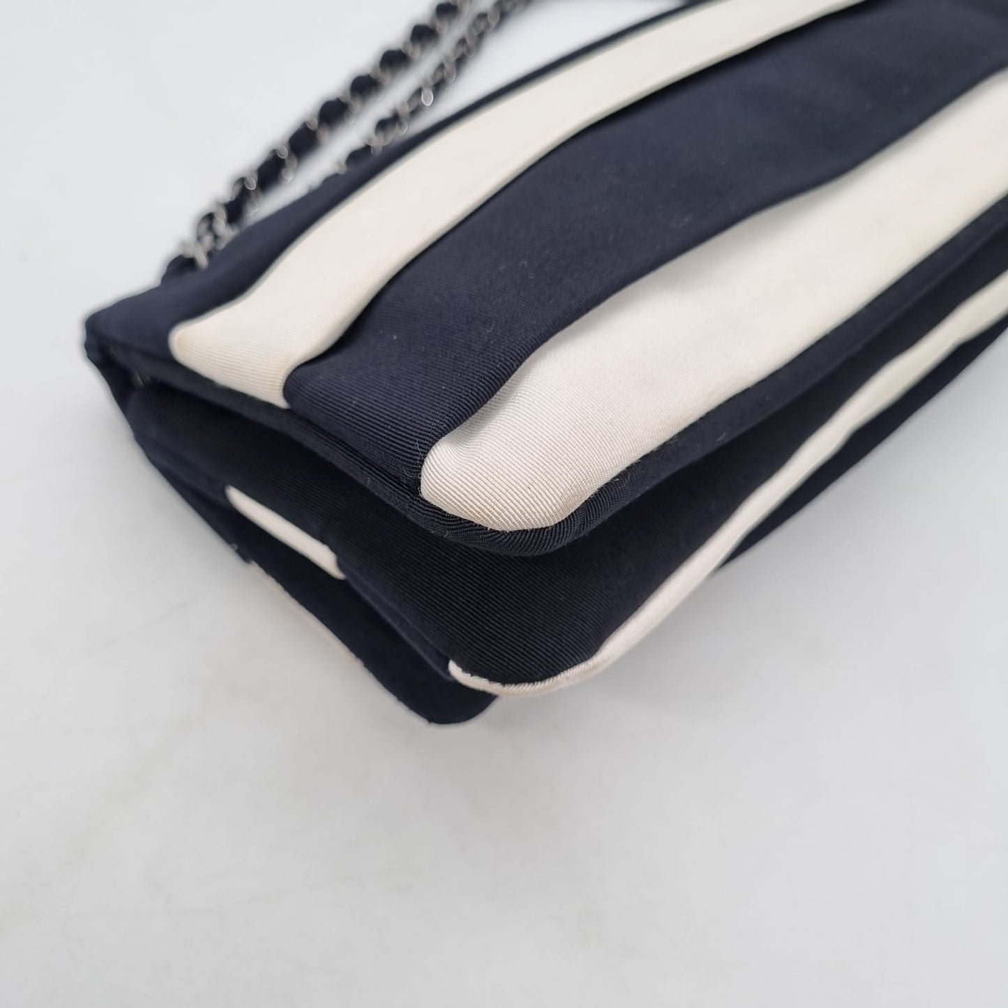 Chanel Reissue Jumbo White Black Canvas #12 Size 29x3x16