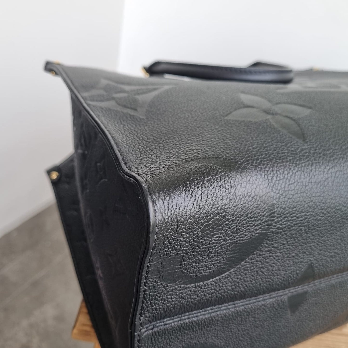Louis Vuitton On The Go MM Monogram Empre Black CHIP Size 34x15x27
