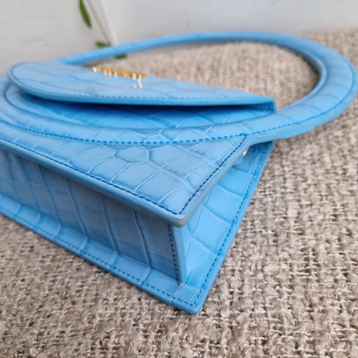 Jacquemus Le Sac Blue Rond Croco Embossed Size 24x7x13