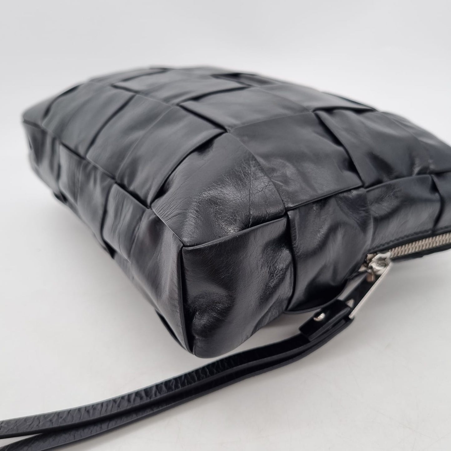 Bottega Veneta Intrecciato Travel Organizer Clutch Black Size 27x18