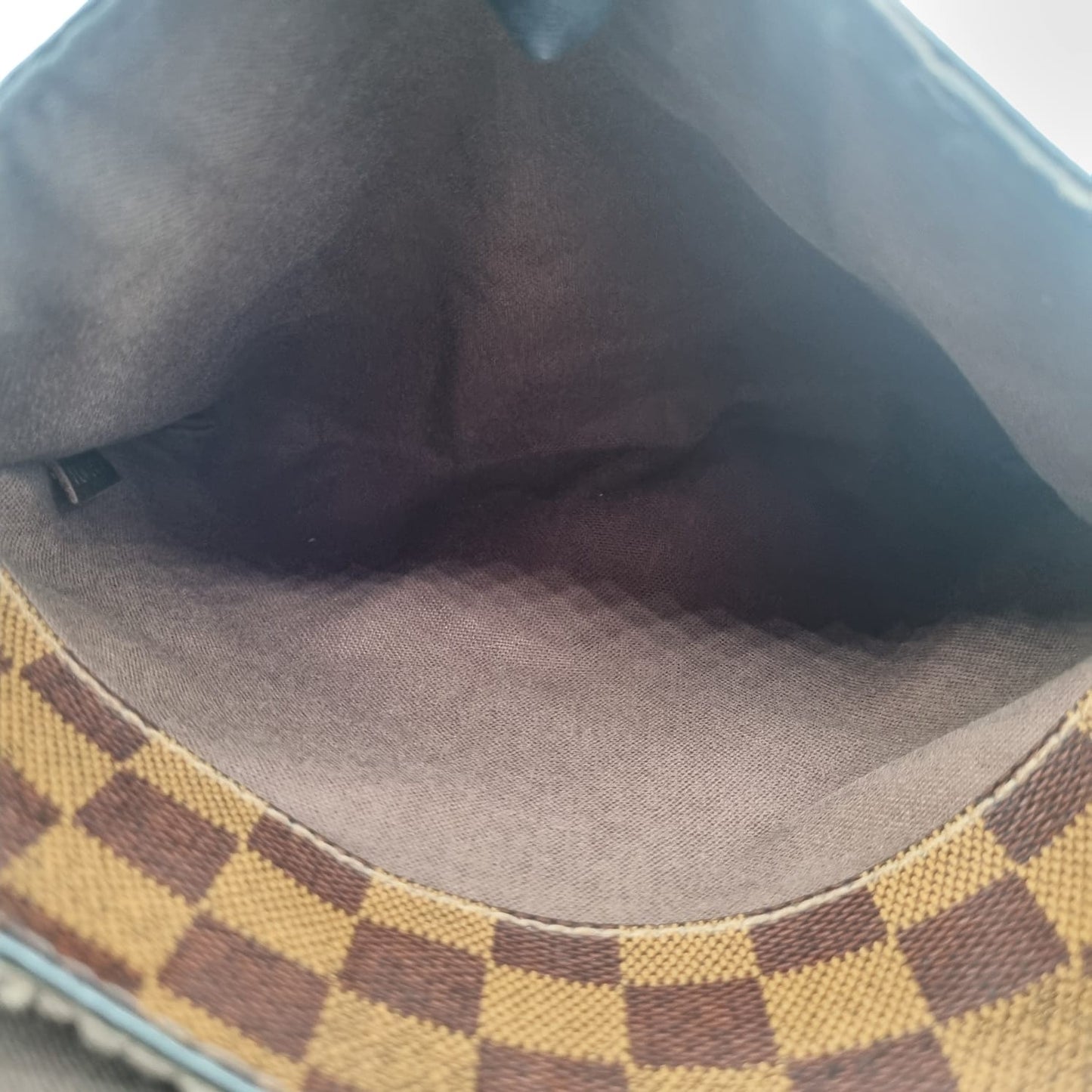 Louis Vuitton District PM Damier Ebene 2013 Size 24x5x22