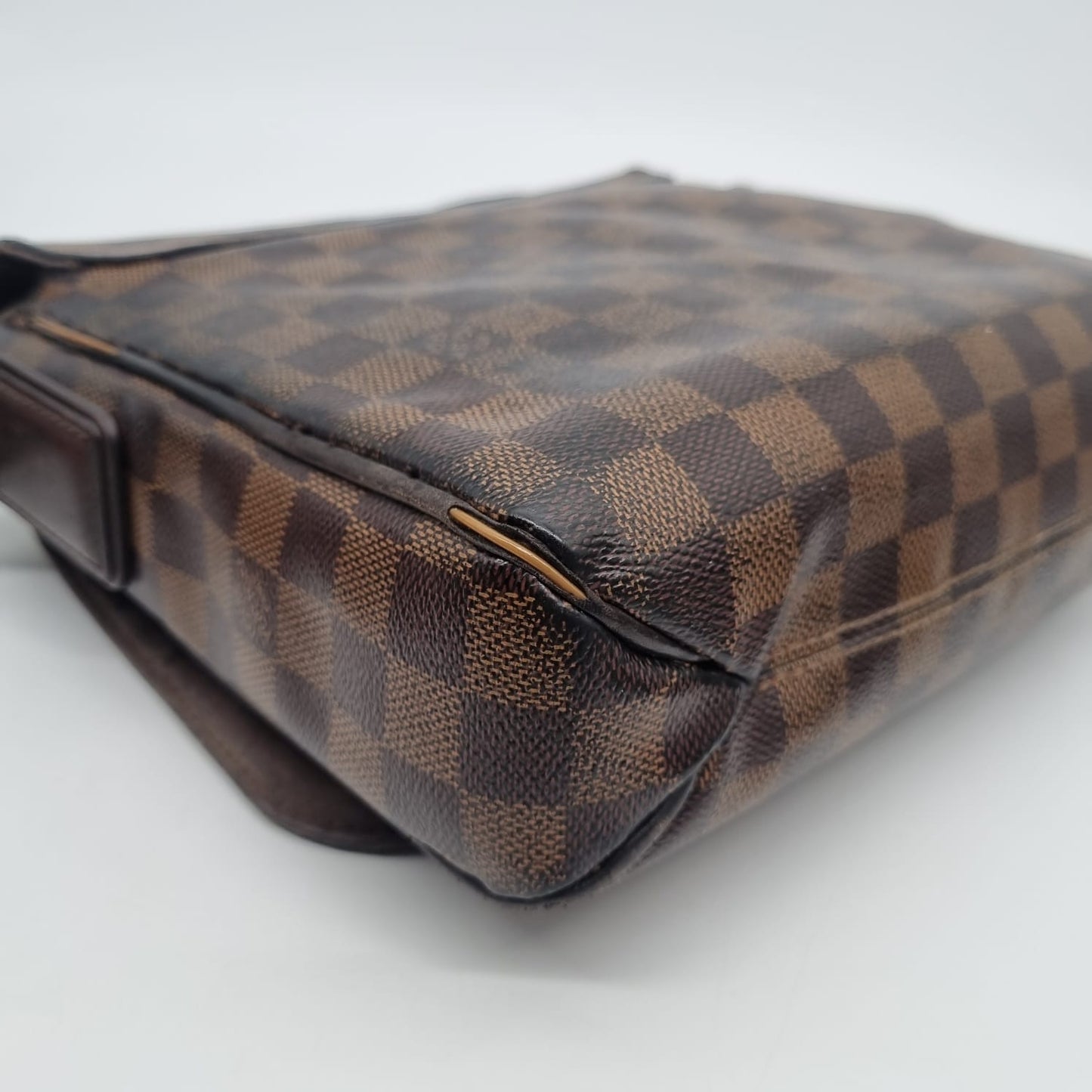 Louis Vuitton District PM Damier Ebene 2013 Size 24x5x22
