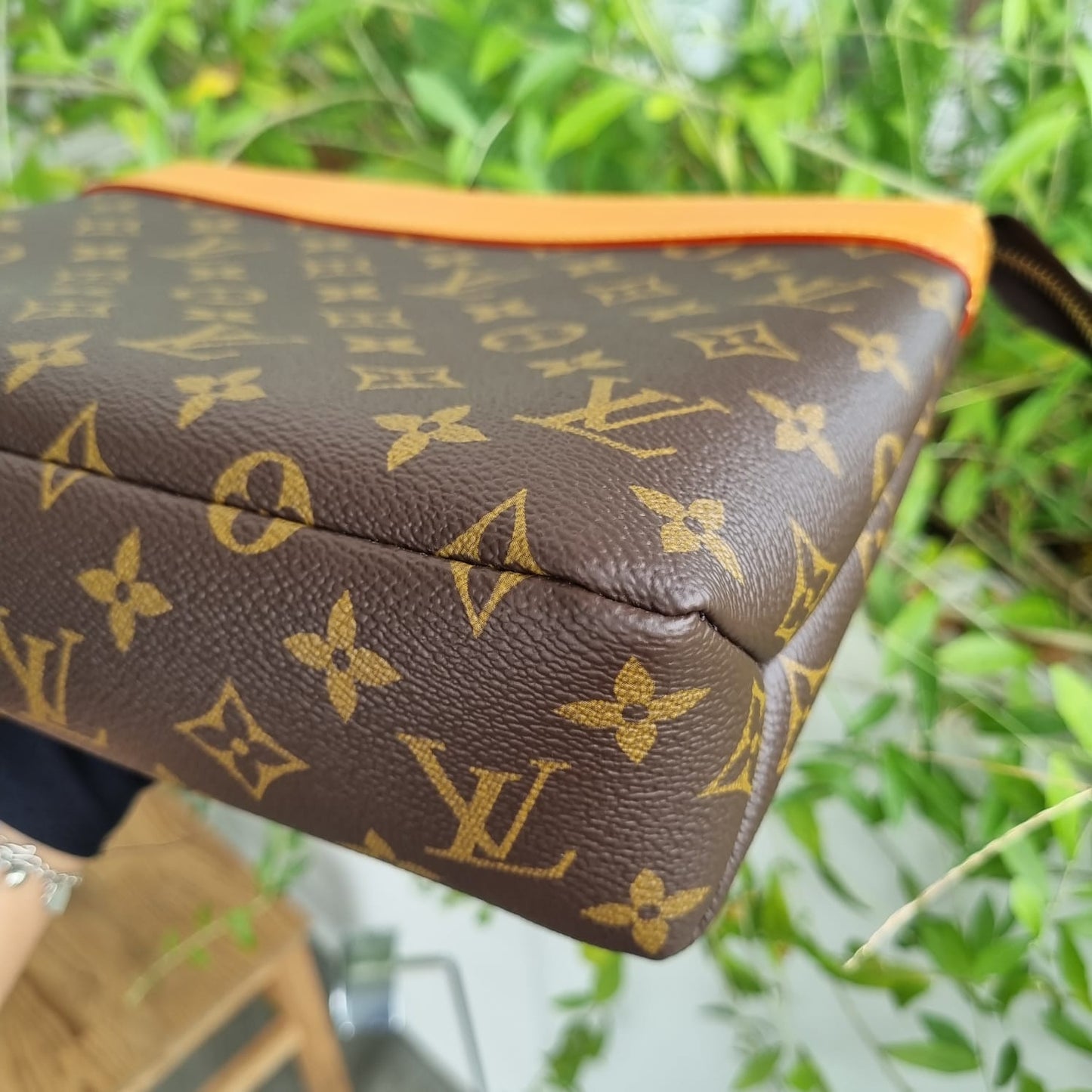 Louis Vuitton Pochette Voyage Mono CHIP Size 30x7x20