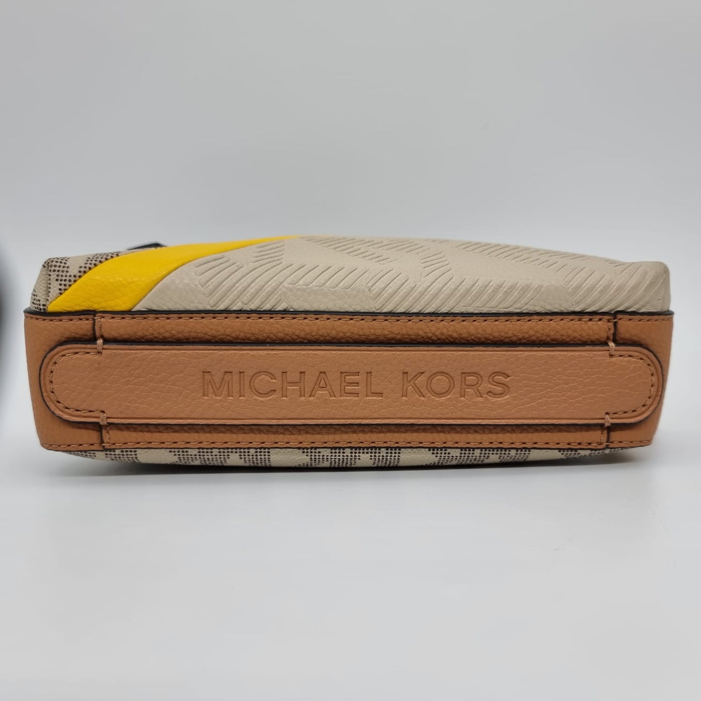 Michael Kors Cooper Utility Chino Size 25x7x18