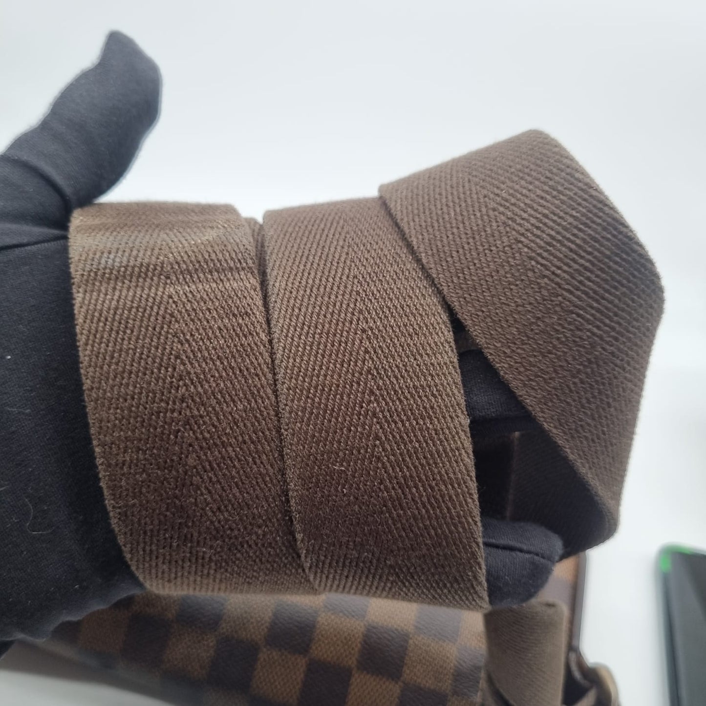 Louis Vuitton District PM Damier Ebene 2013 Size 24x5x22