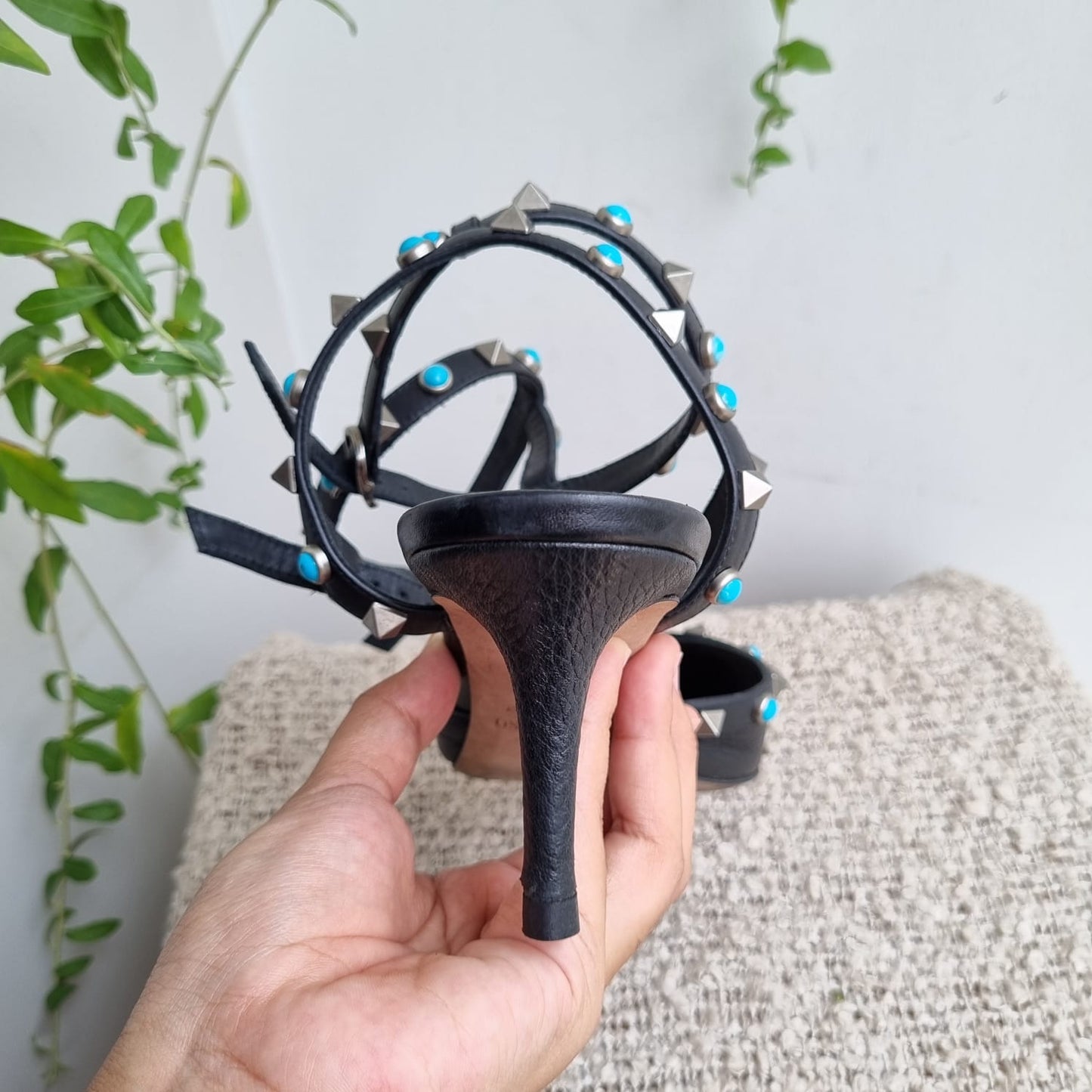 Valentino Rockstud Ankle Strap Black Multi Size 40/26 dari ujung lancip