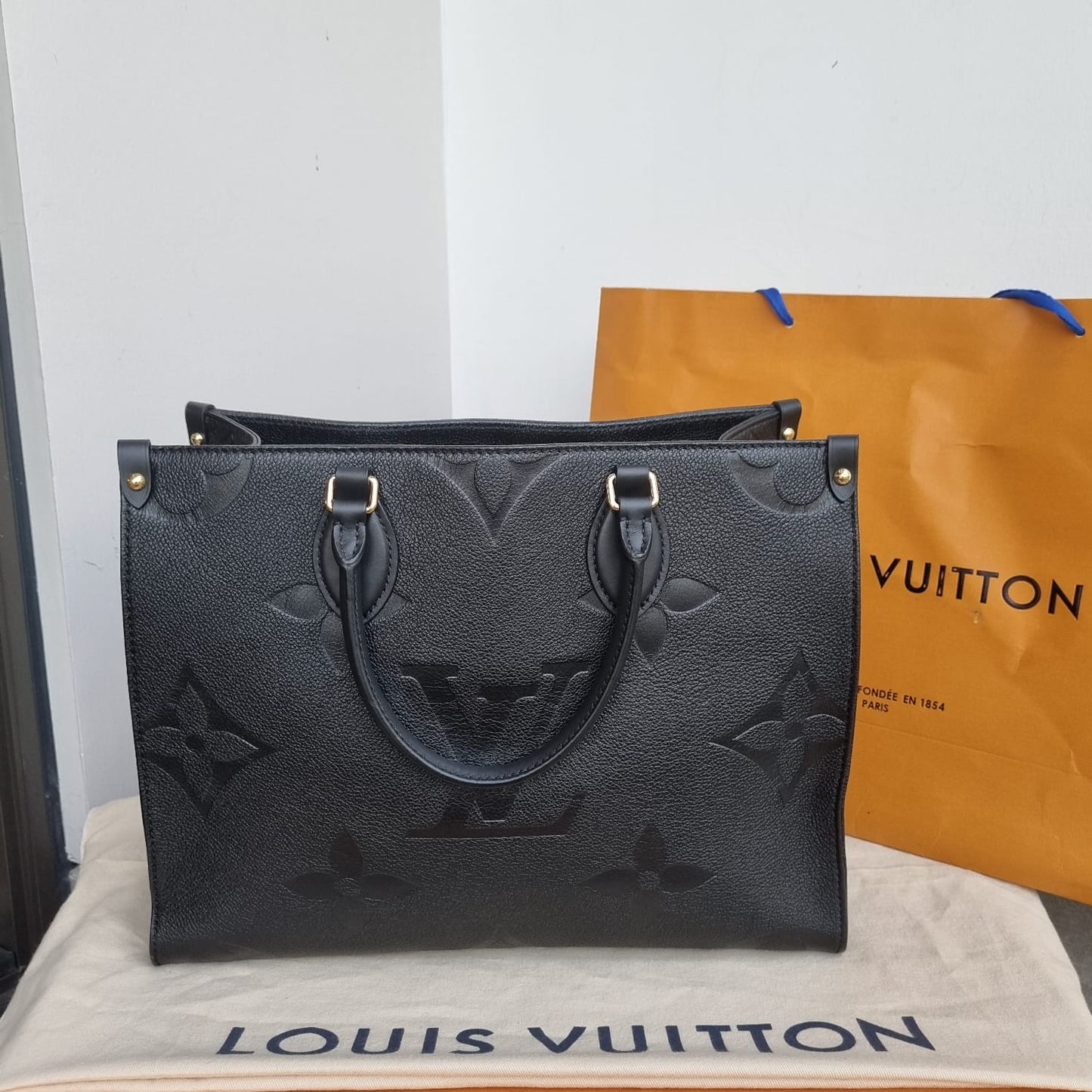 Louis Vuitton On The Go MM Monogram Empre Black CHIP Size 34x15x27
