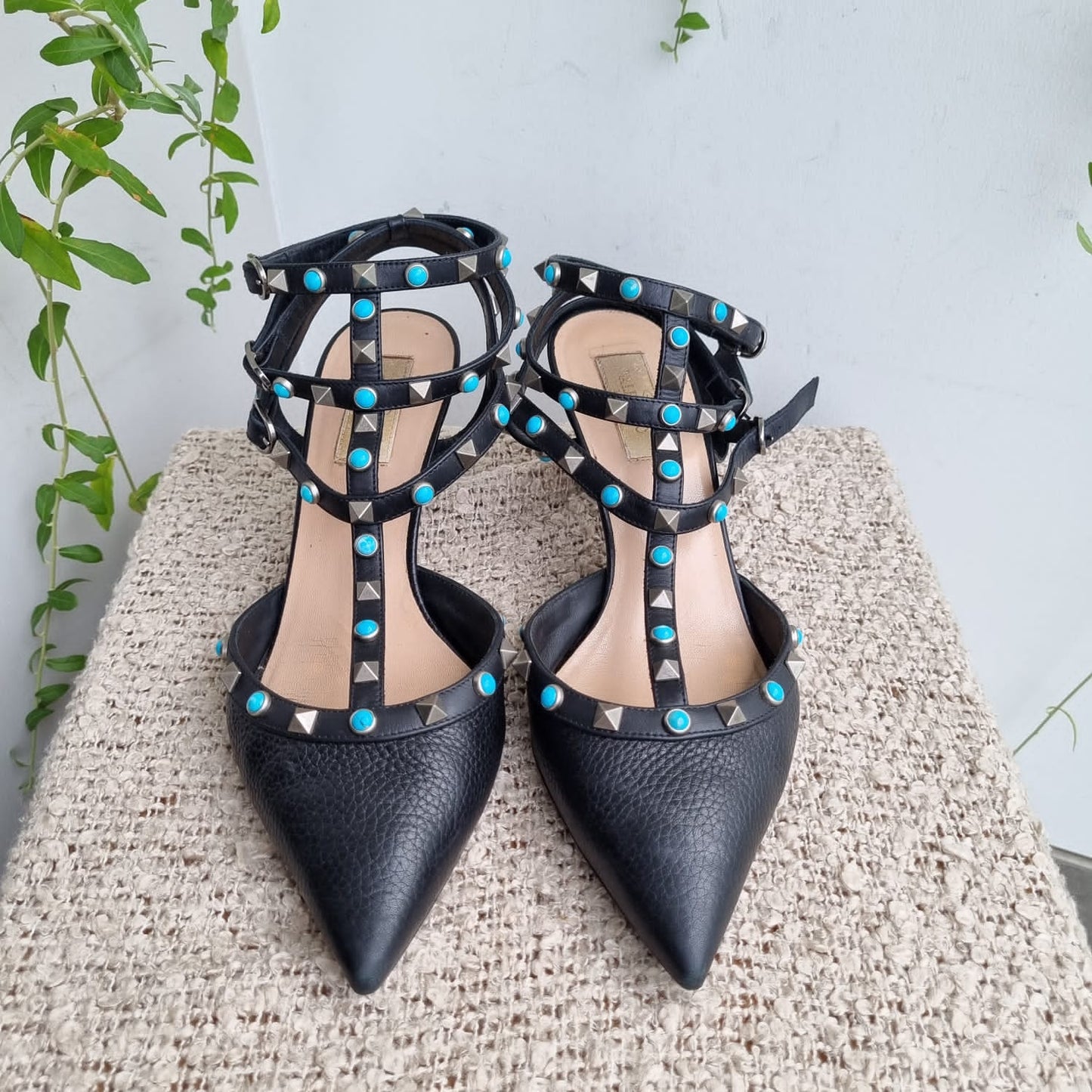 Valentino Rockstud Ankle Strap Black Multi Size 40/26 dari ujung lancip