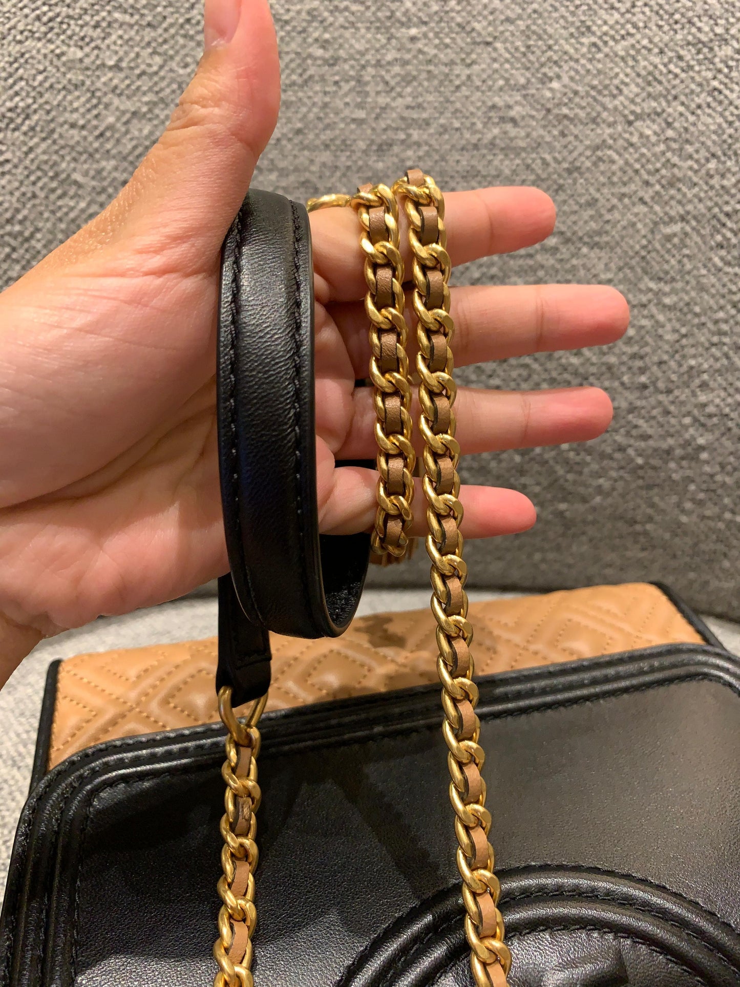 Tory Burch Fleming Convertible Black Brown Size 21x6x14