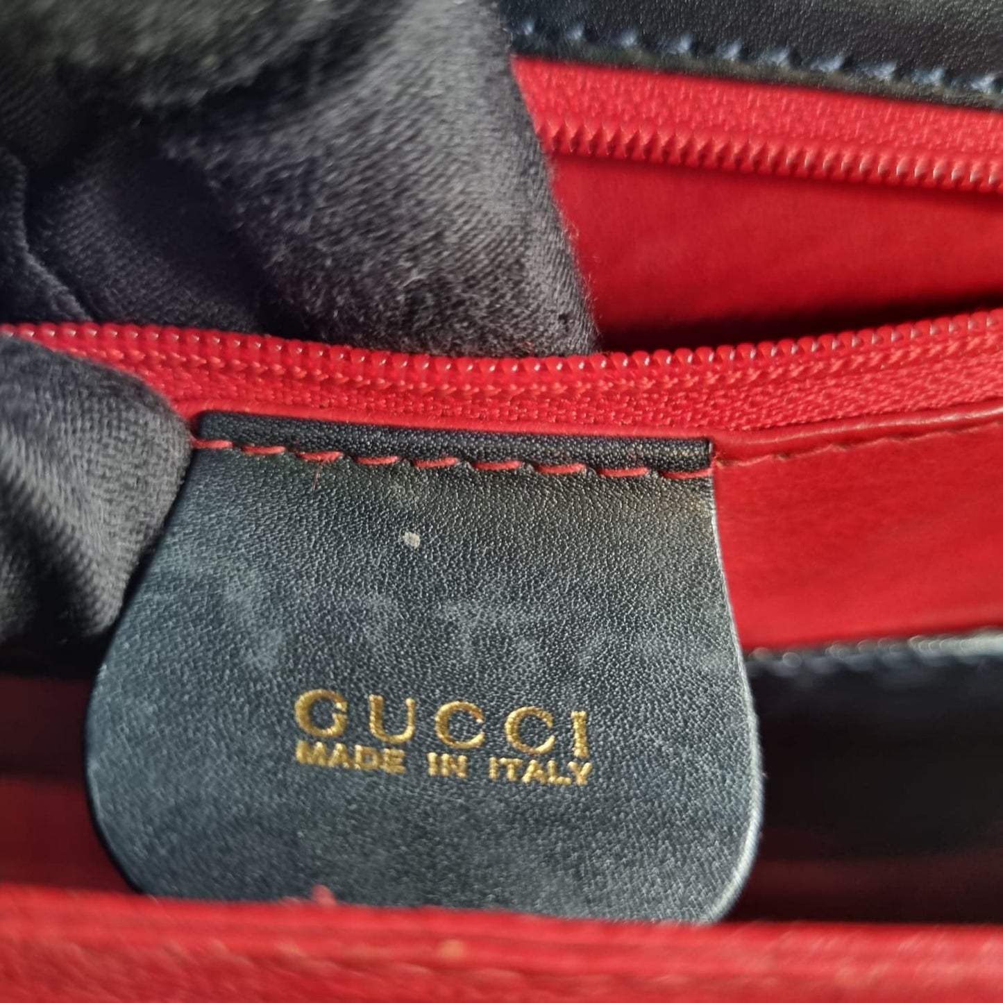 Gucci Vintage Shoulder Bag Black Size 21x28x18