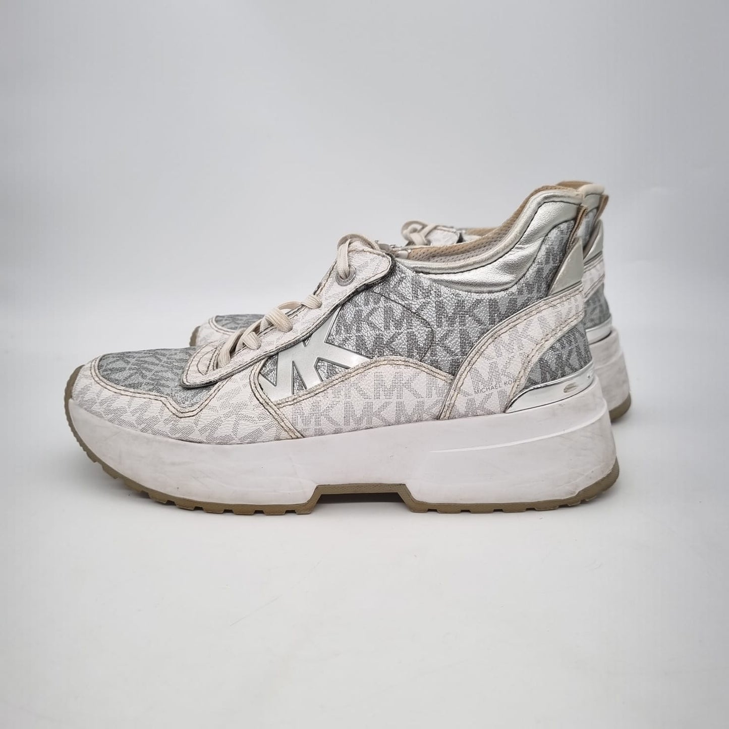 Micahel Kors Snekers Metallic Logo Size 8M/29CM