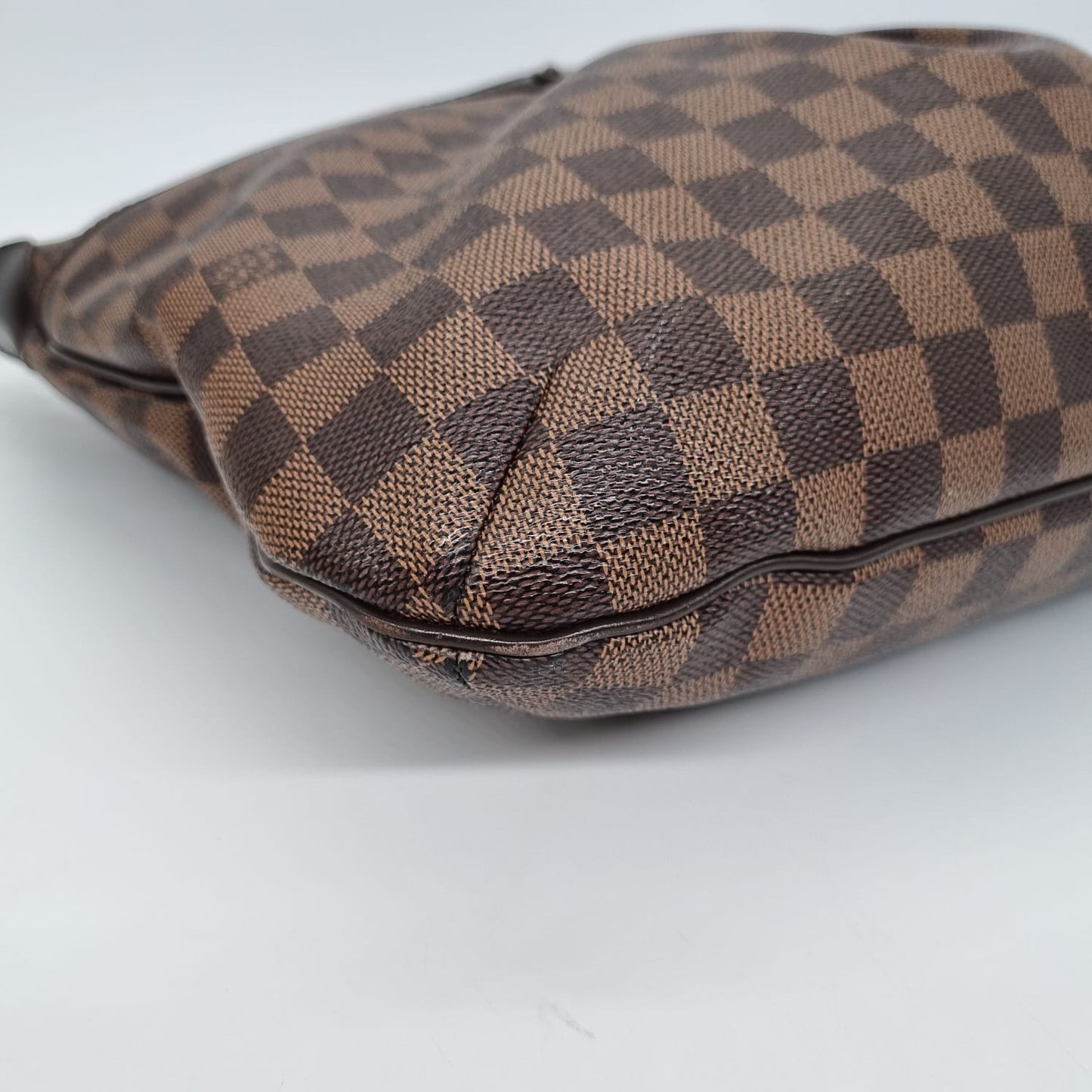 Louis Vuitton Bloomberg Damier 2011 size 32x31