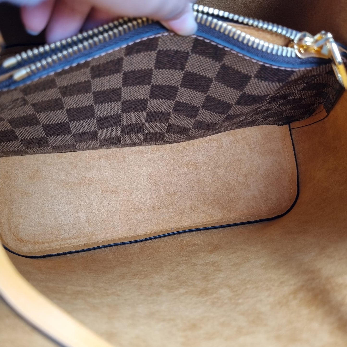 Louis Vuitton NeoNoe MM Damier Ebene Safran 2022 CHIP Size 25x17x25