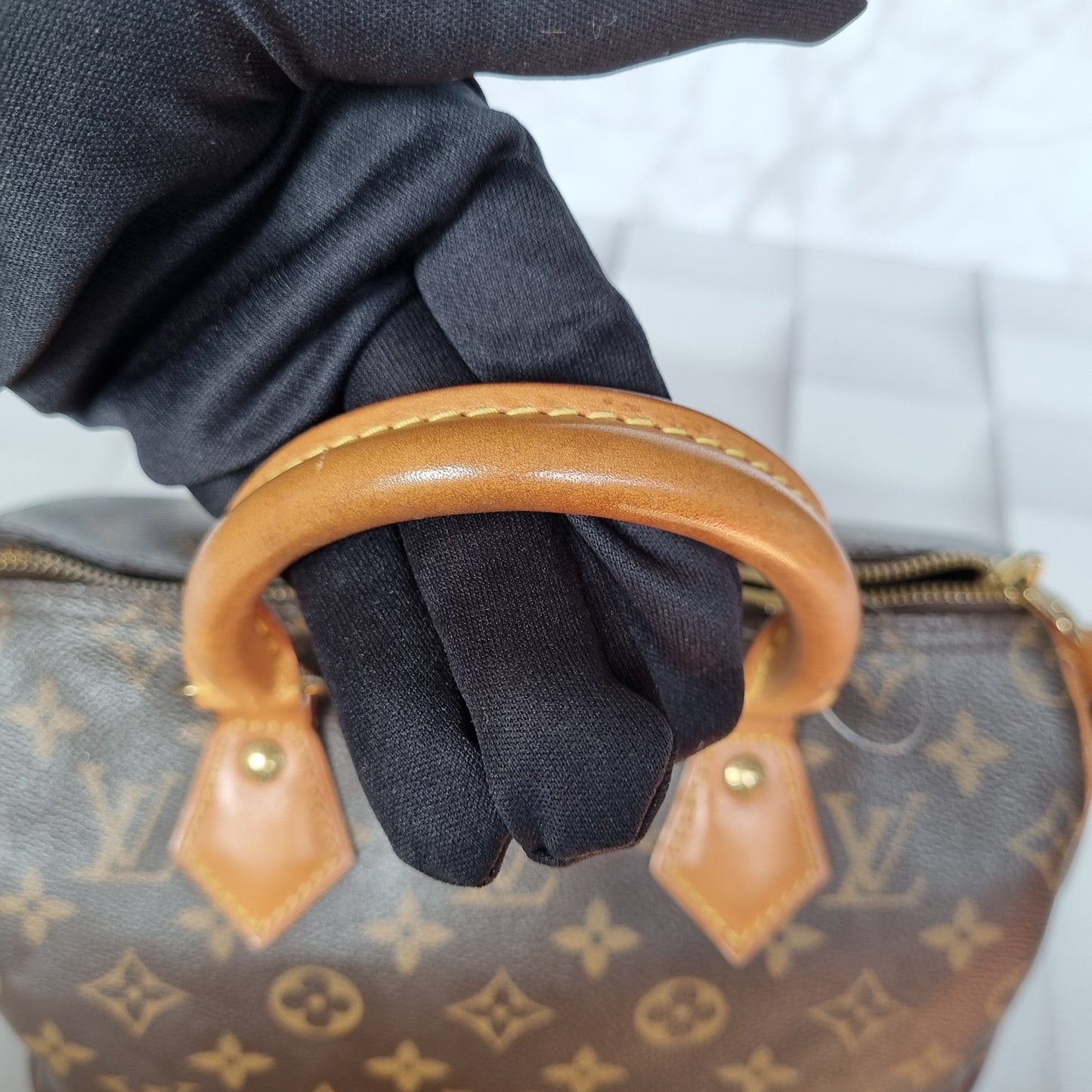 Louis Vuitton Speedy Bandou 25 Monogram 2019 Size 25x15x22