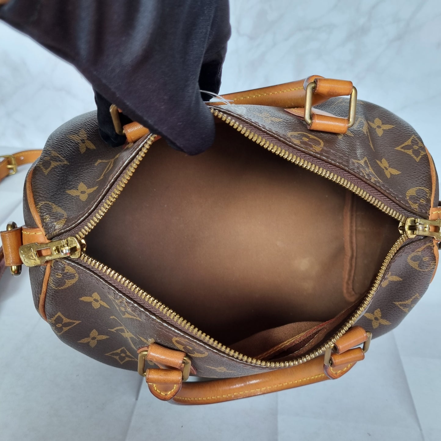 Louis Vuitton Speedy Bandou 25 Monogram 2019 Size 25x15x22