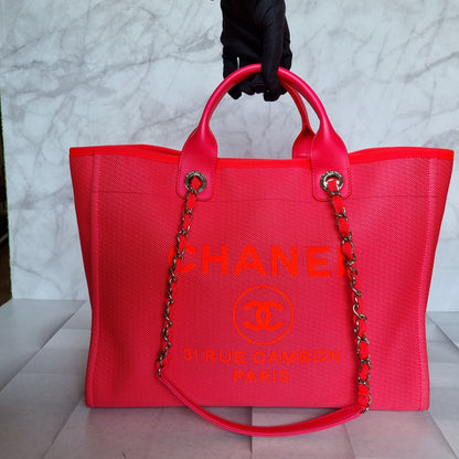 Chanel Deauville Medium Pink Neon #31