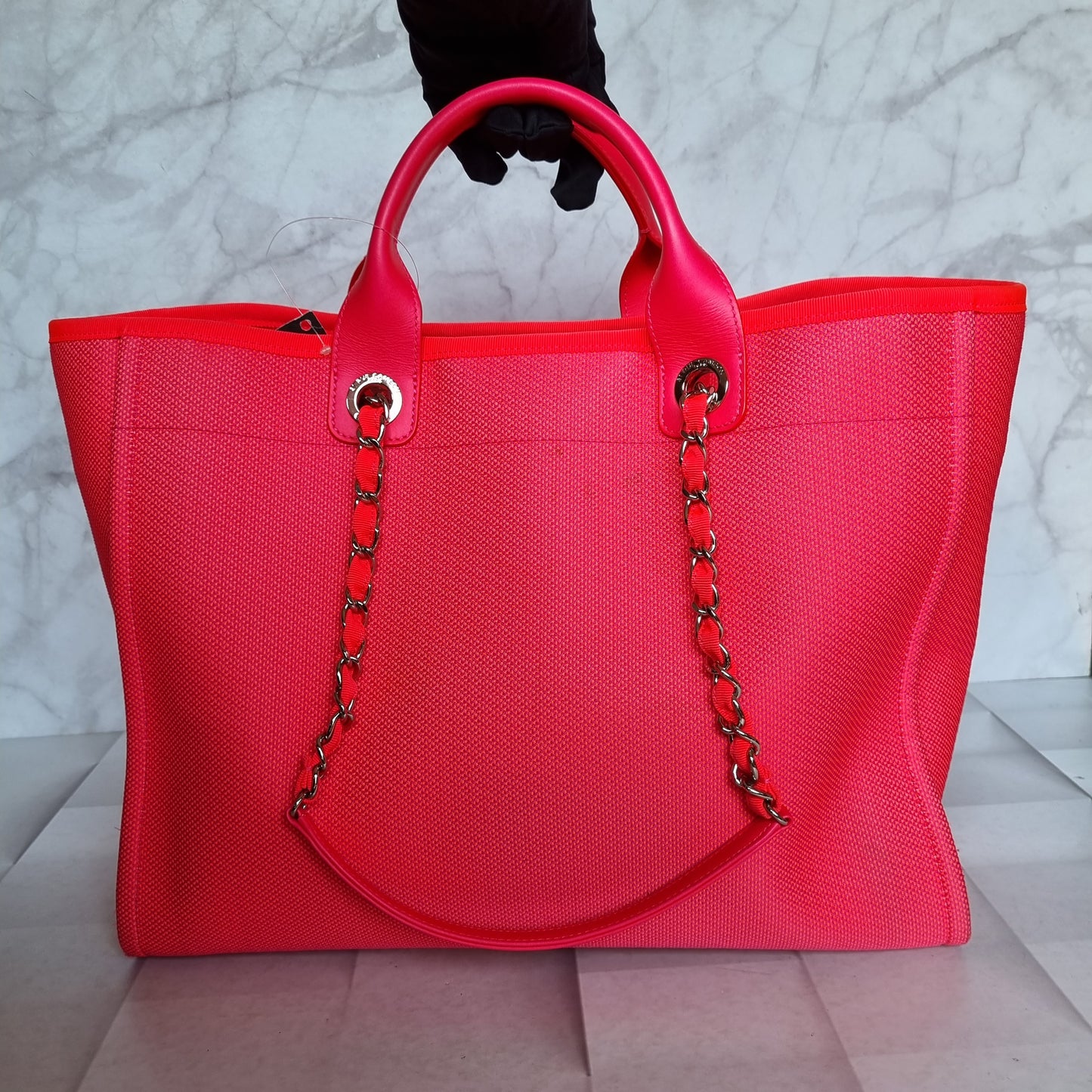 Chanel Deauville Medium Pink Neon #31