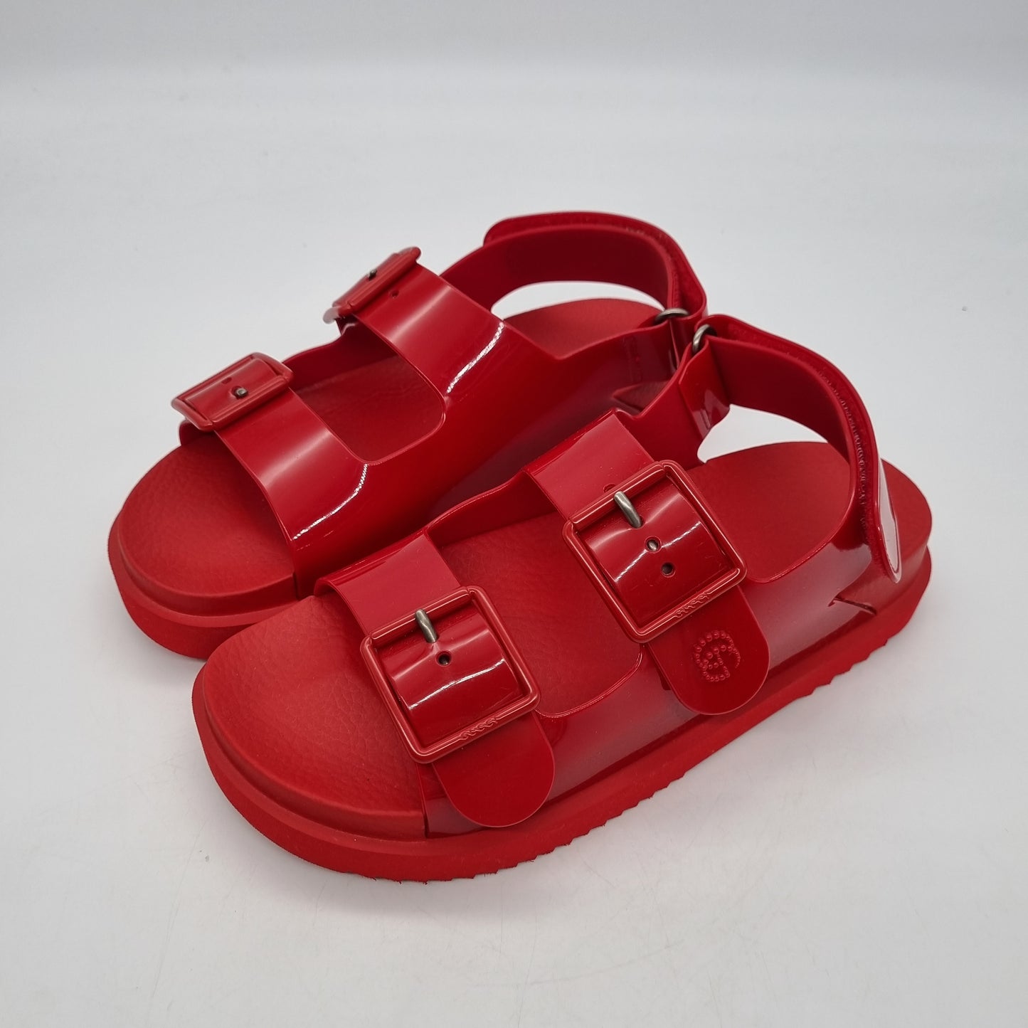 Gucci Isla Flat Sandals Red Size 37/24