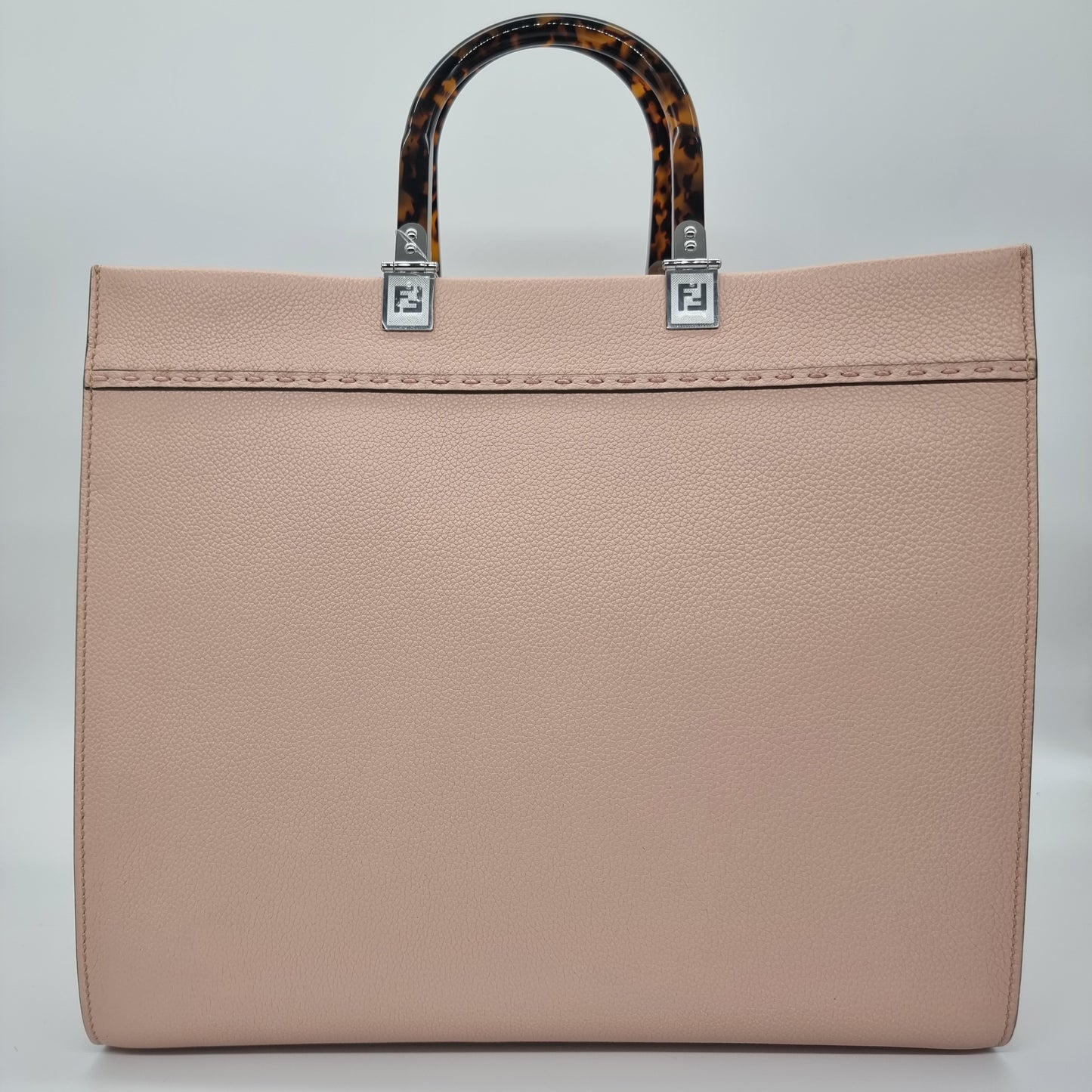 Fendi Sunshine Medium Light Rose Pallad 2022 Size 30x14x35