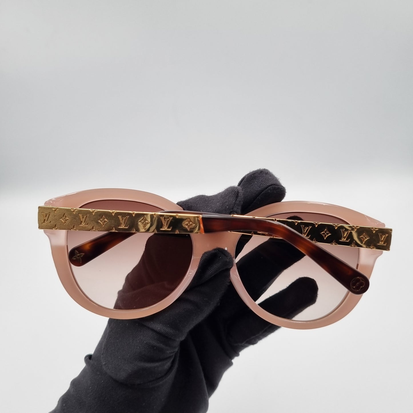 Louis Vuitton Soupcon Cat Eye Leopard Pink LIst Sunglasses