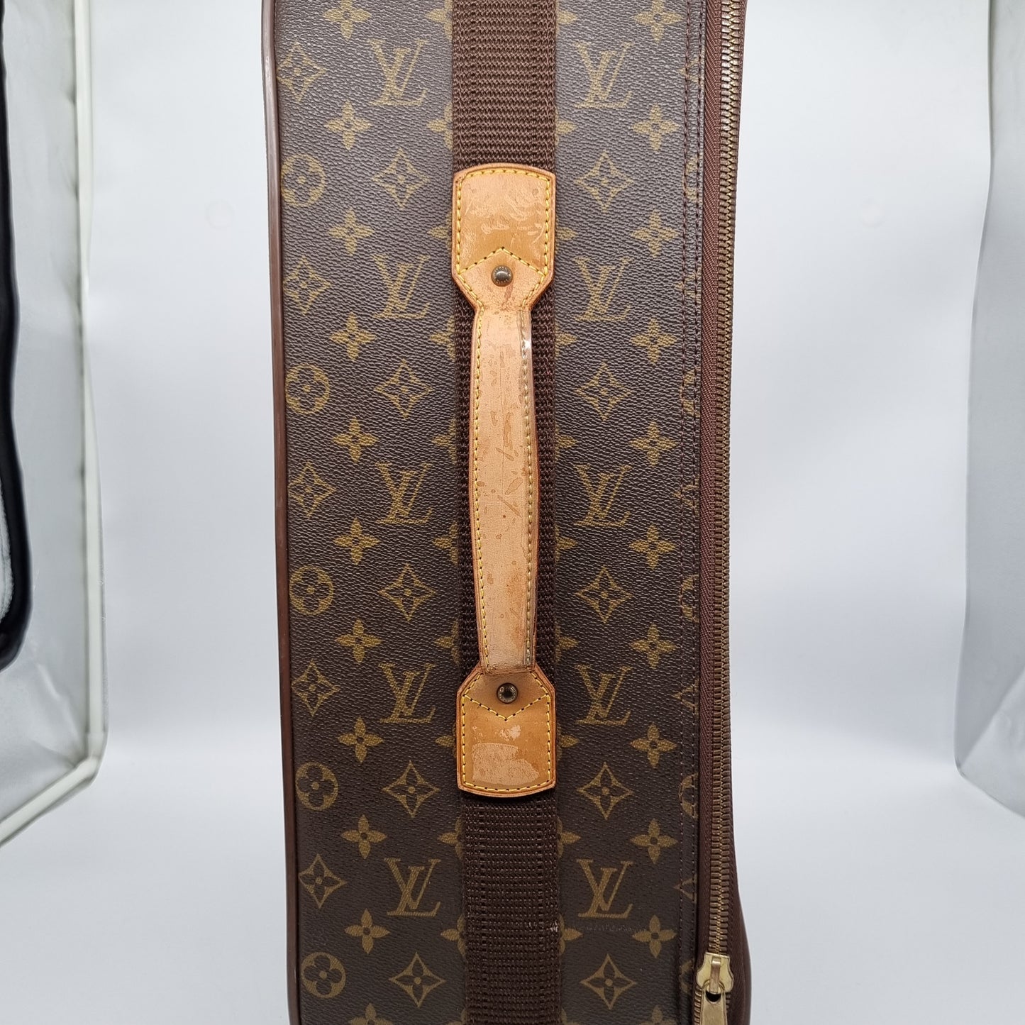 Louis Vuitton Pegase 55 Size 36x19x55