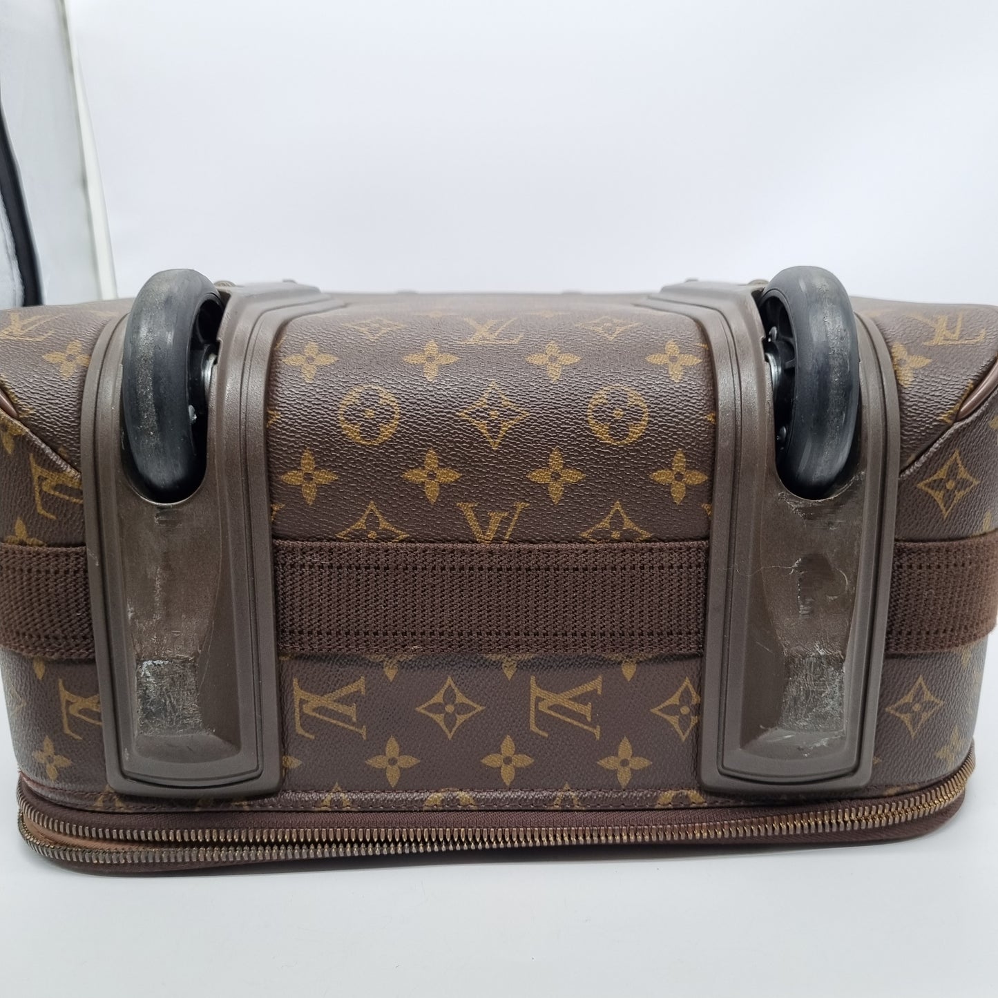 Louis Vuitton Pegase 55 Size 36x19x55