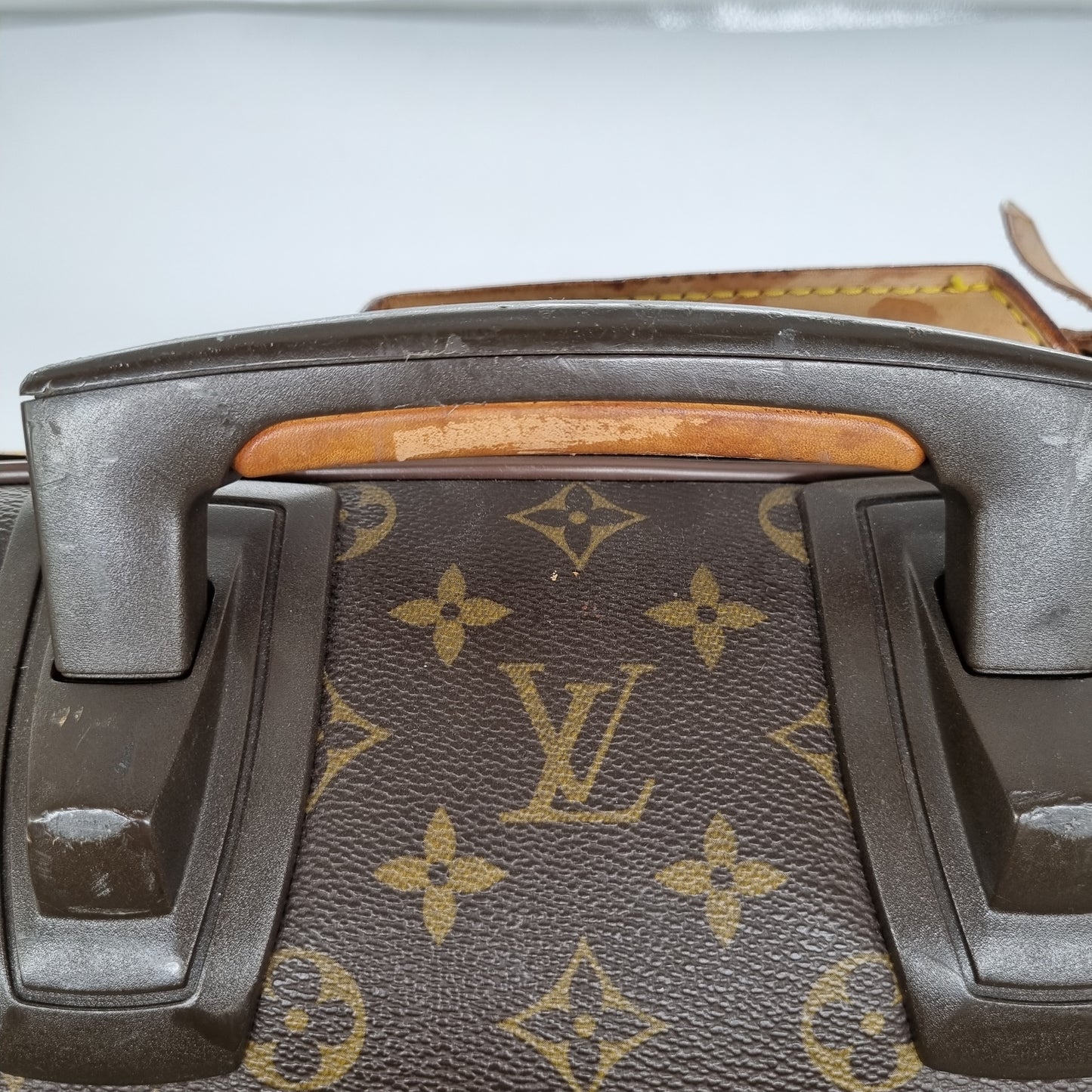 Louis Vuitton Pegase 55 Size 36x19x55