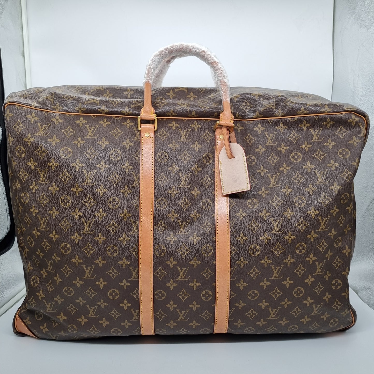 Louis Vuitton Sirius Monogram 1995 Size 63x20x45