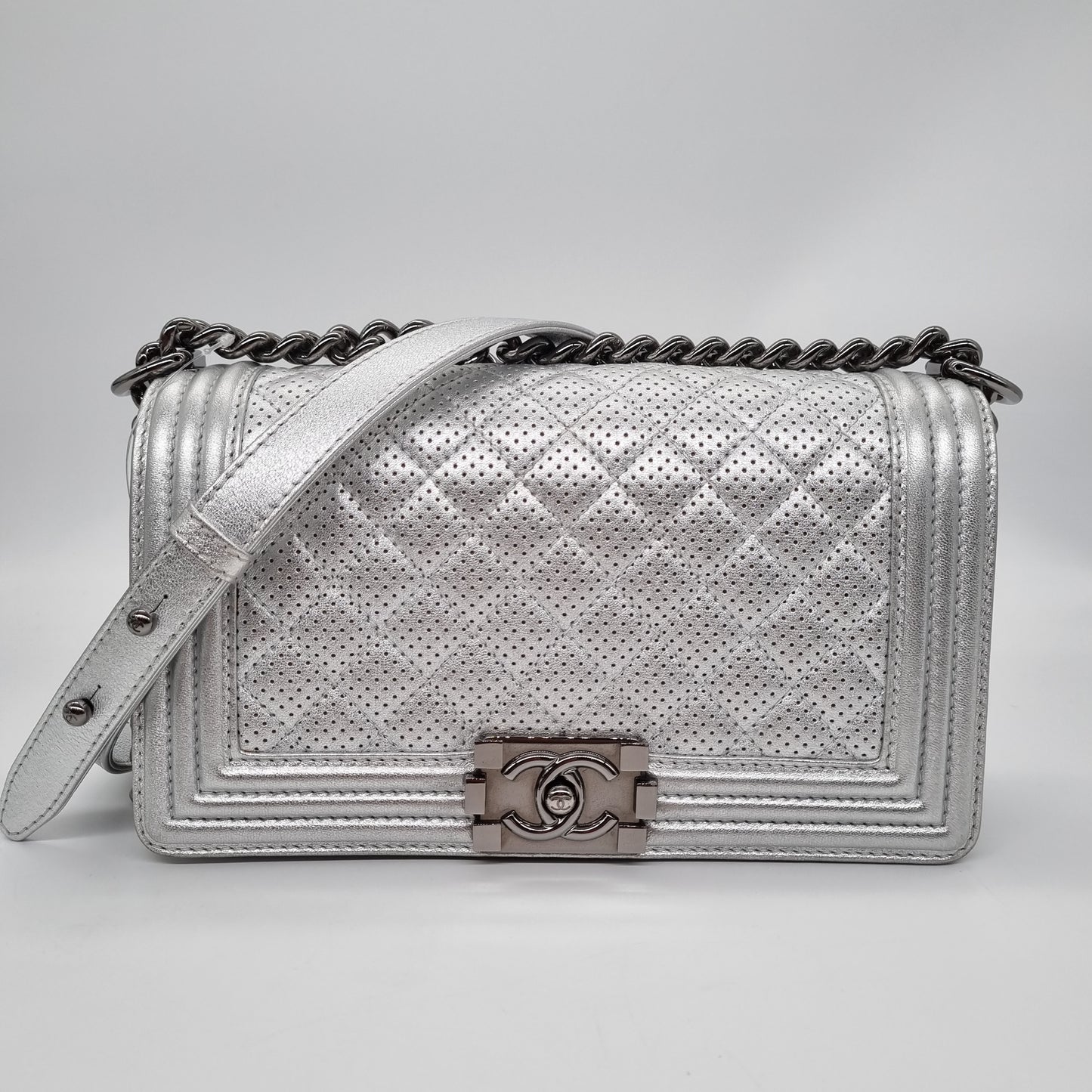 Chanel Boy Medium Silver Metallic RHW #18 Size 24x6x15