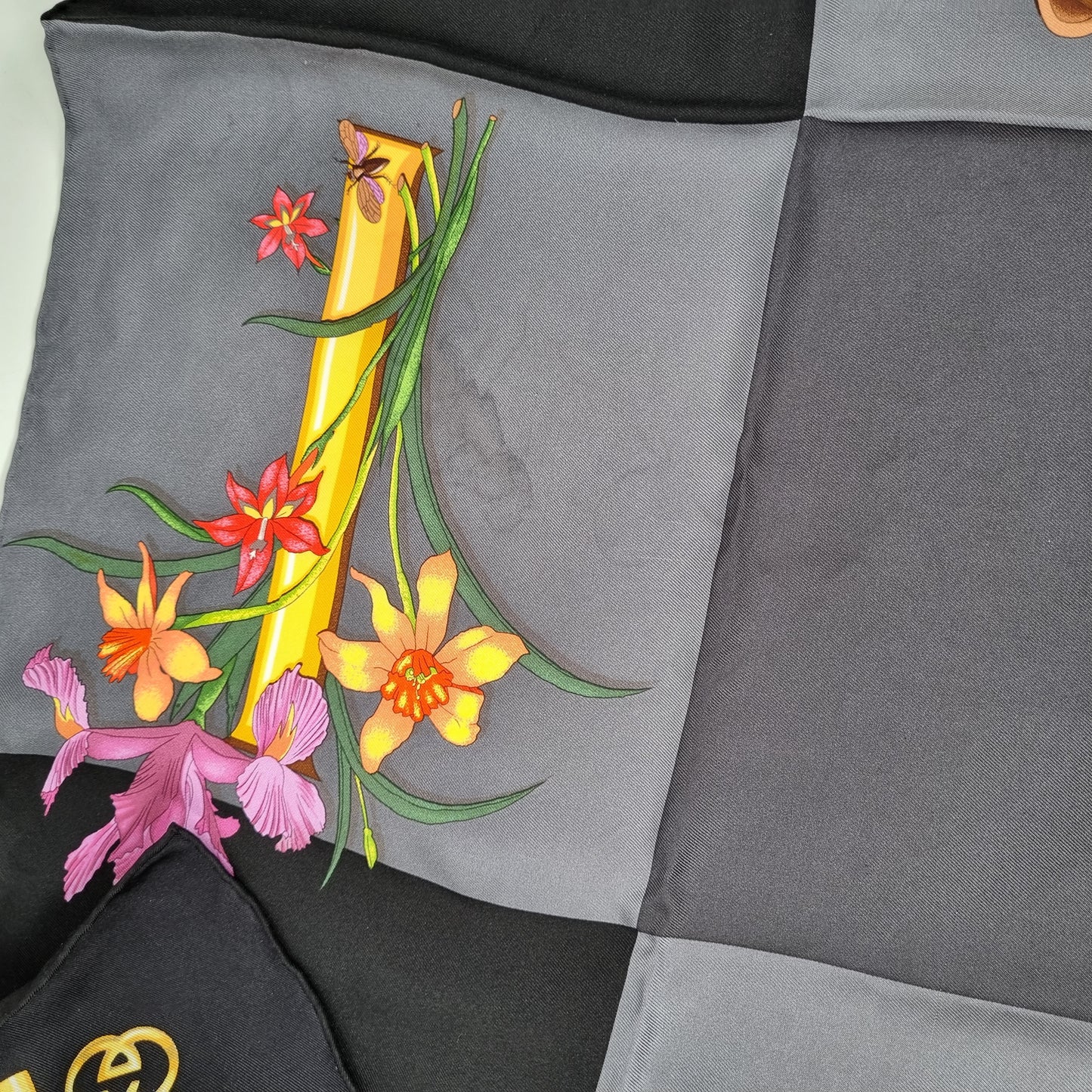 Gucci Scarf Flower Butterfly Black Size 88x82