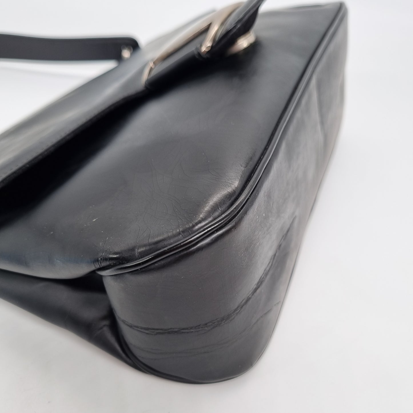 Salvatore Ferragamo Shoulder Bag Black Size 25x8x19