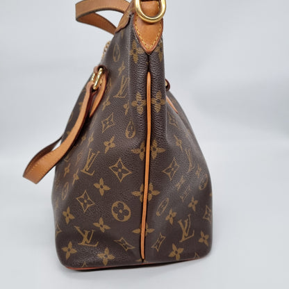 Louis Vuitton Palermo Monogram 2011 Size 30x16x27