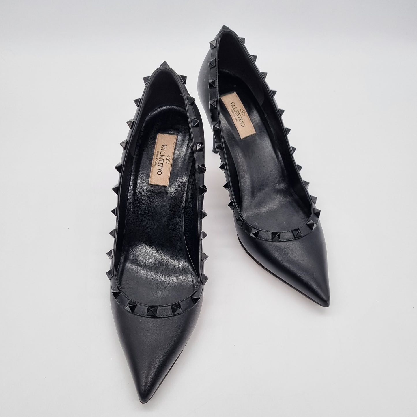 Valentino Garavani Pump Heels Studded All Black Size 39/26