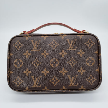 Louis Vuitton Utility Monogram Crossbody 2021 Size 20x6x15