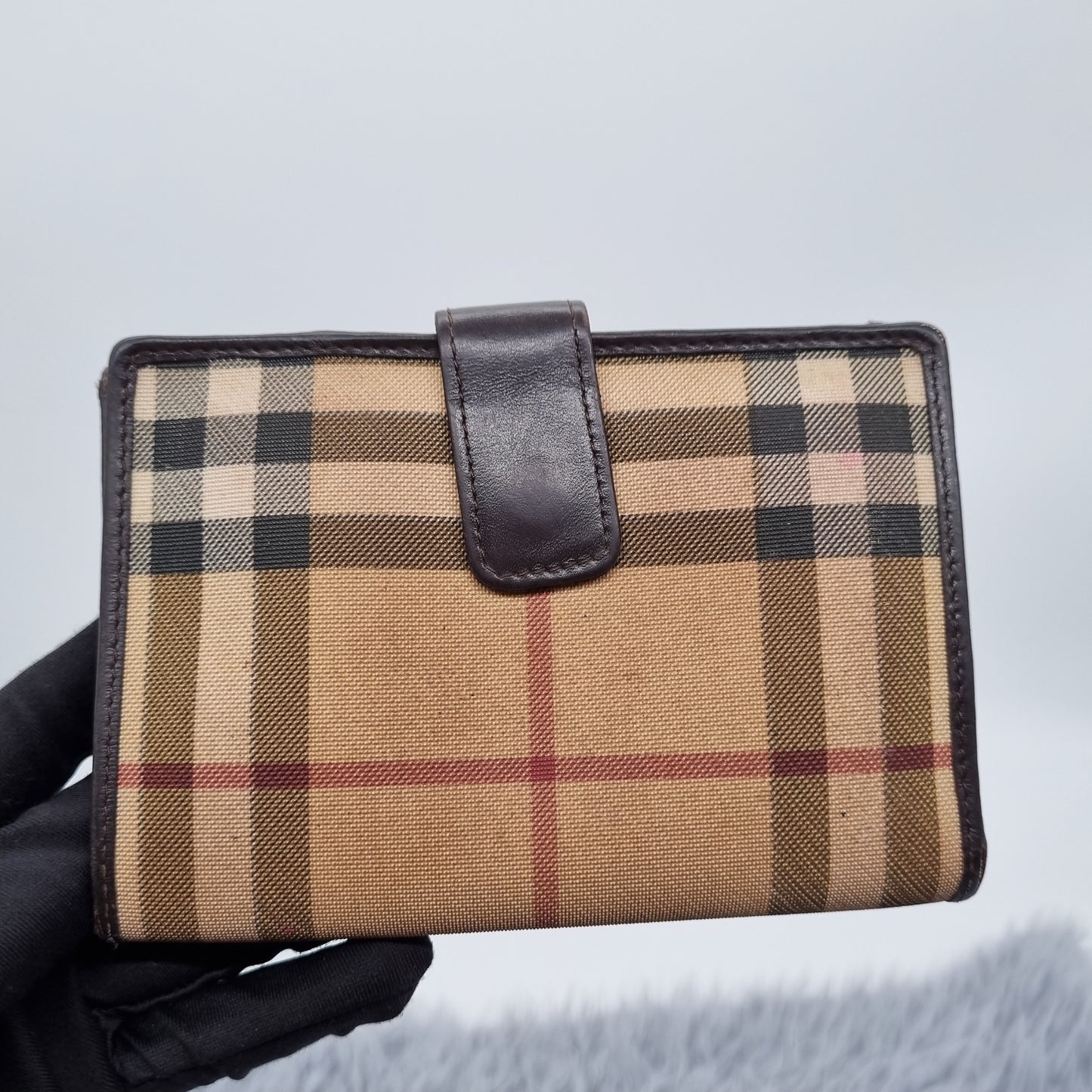 Burberry House Check Canvas Wallet Size 14x10