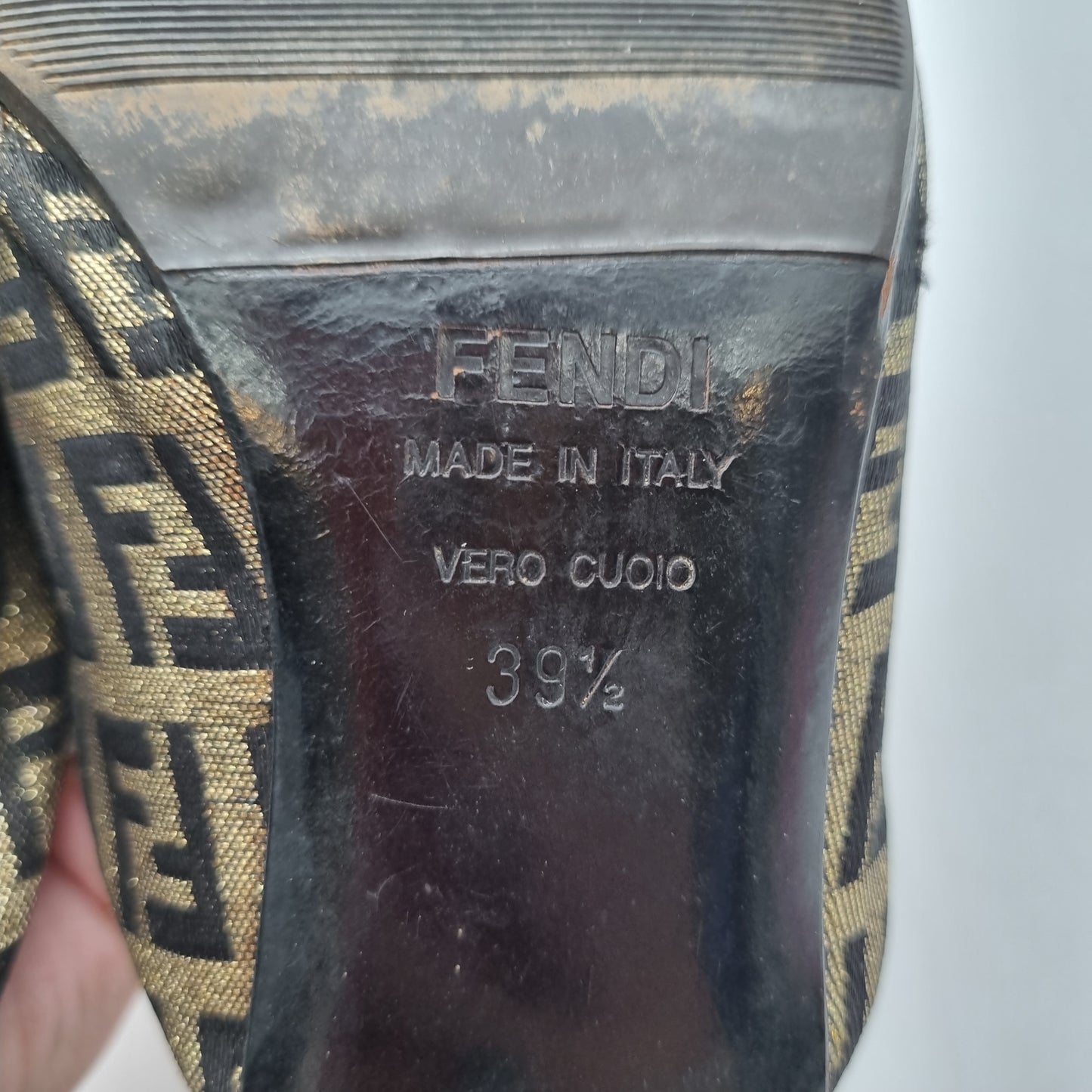 Fendi FF Heels Logo Size 39,5/28 (Dari Ujung Lancip)