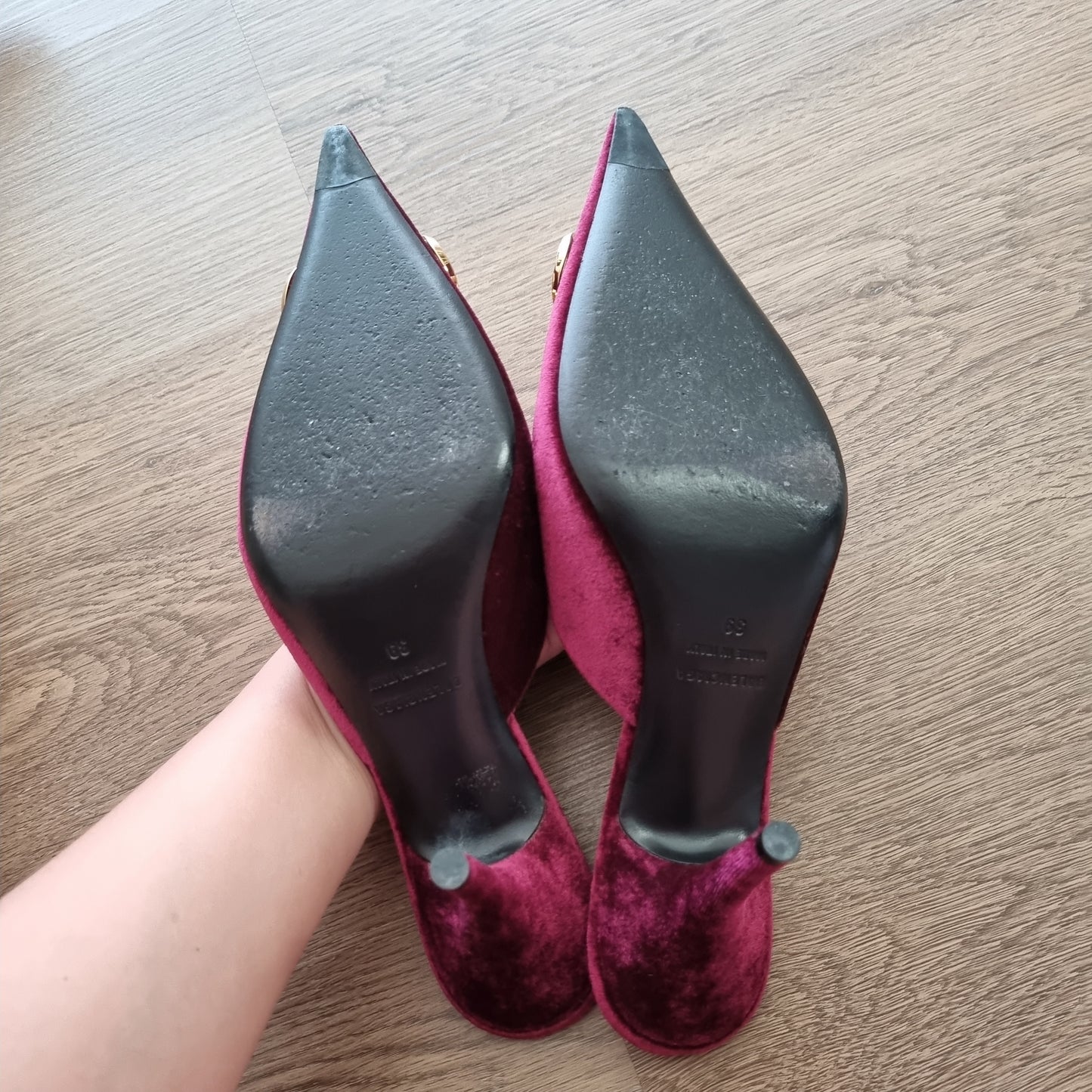 Balenciaga BB Point Heels Suede Burgundy Size 39/27,5 Dari Ujung Lancip