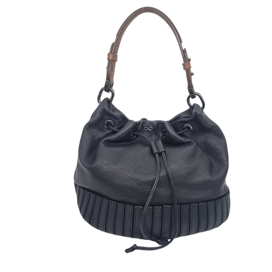 Anya Bucket Leather Black Size 30x18x27