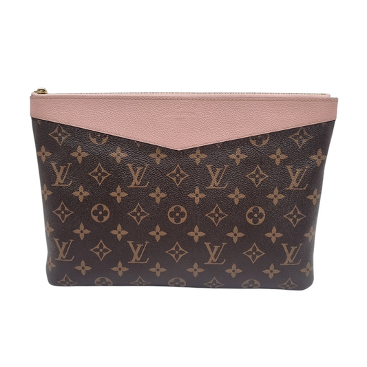 Louis Vuitton Daily Pouch Monogram 2022 Size 30x21