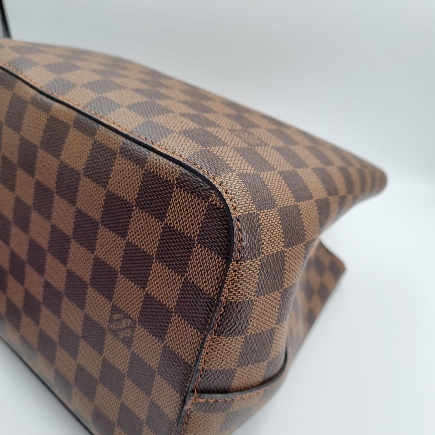 Louis Vuitton NeoNoe MM Damier Ebene Safran 2022 CHIP Size 25x17x25