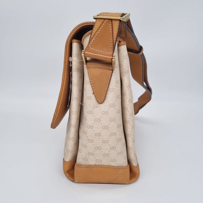 Gucci Vintege Micro GG Sling bag size 27x9x22