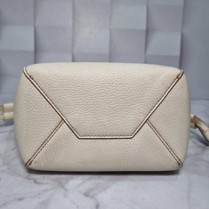 Furla Net Mini Tote Broken White size 18x11x18 tahun 2022